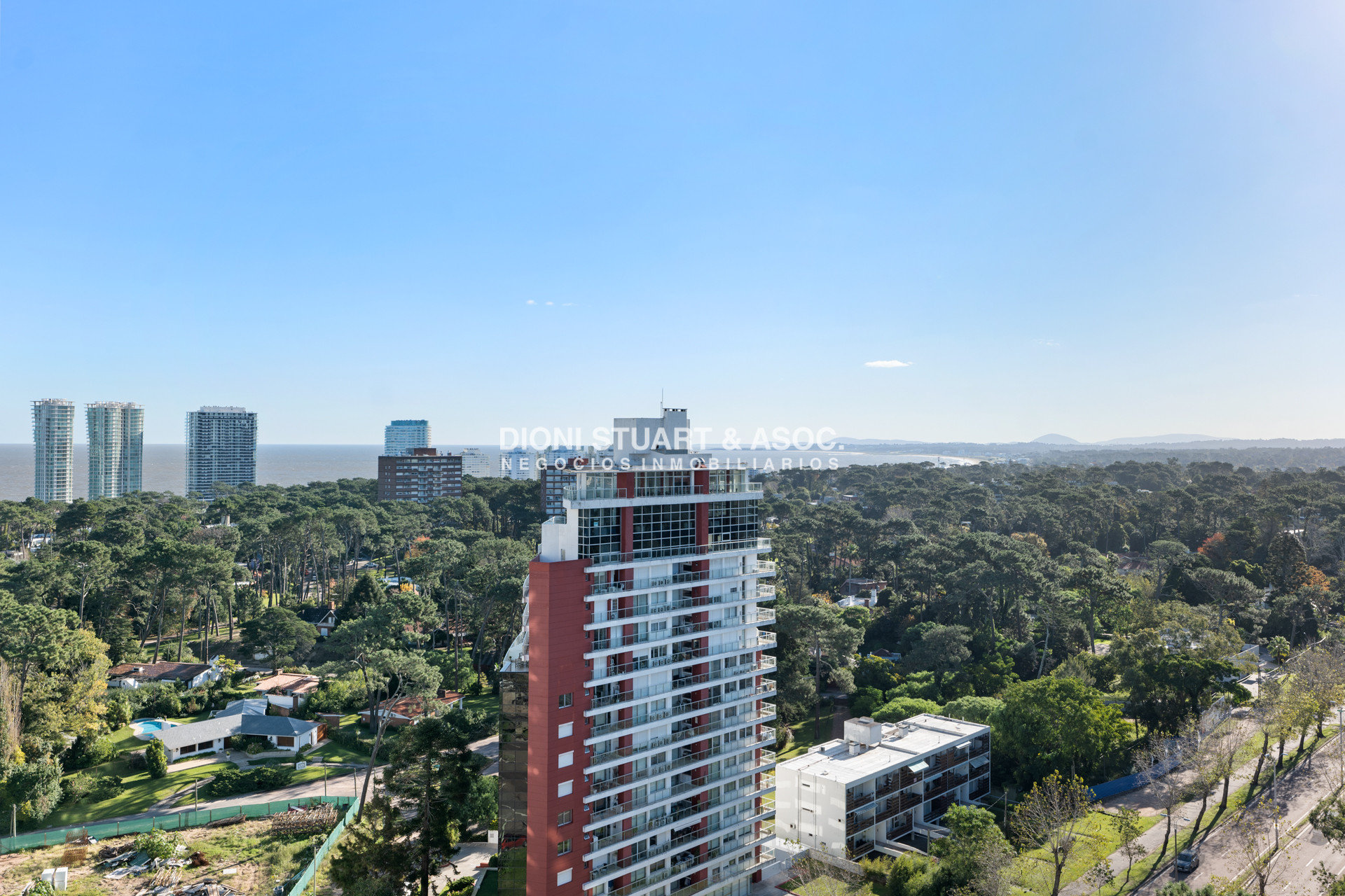 Apartamento ID.669 - Stradivarius - 3 Dormitorios - Piso Alto