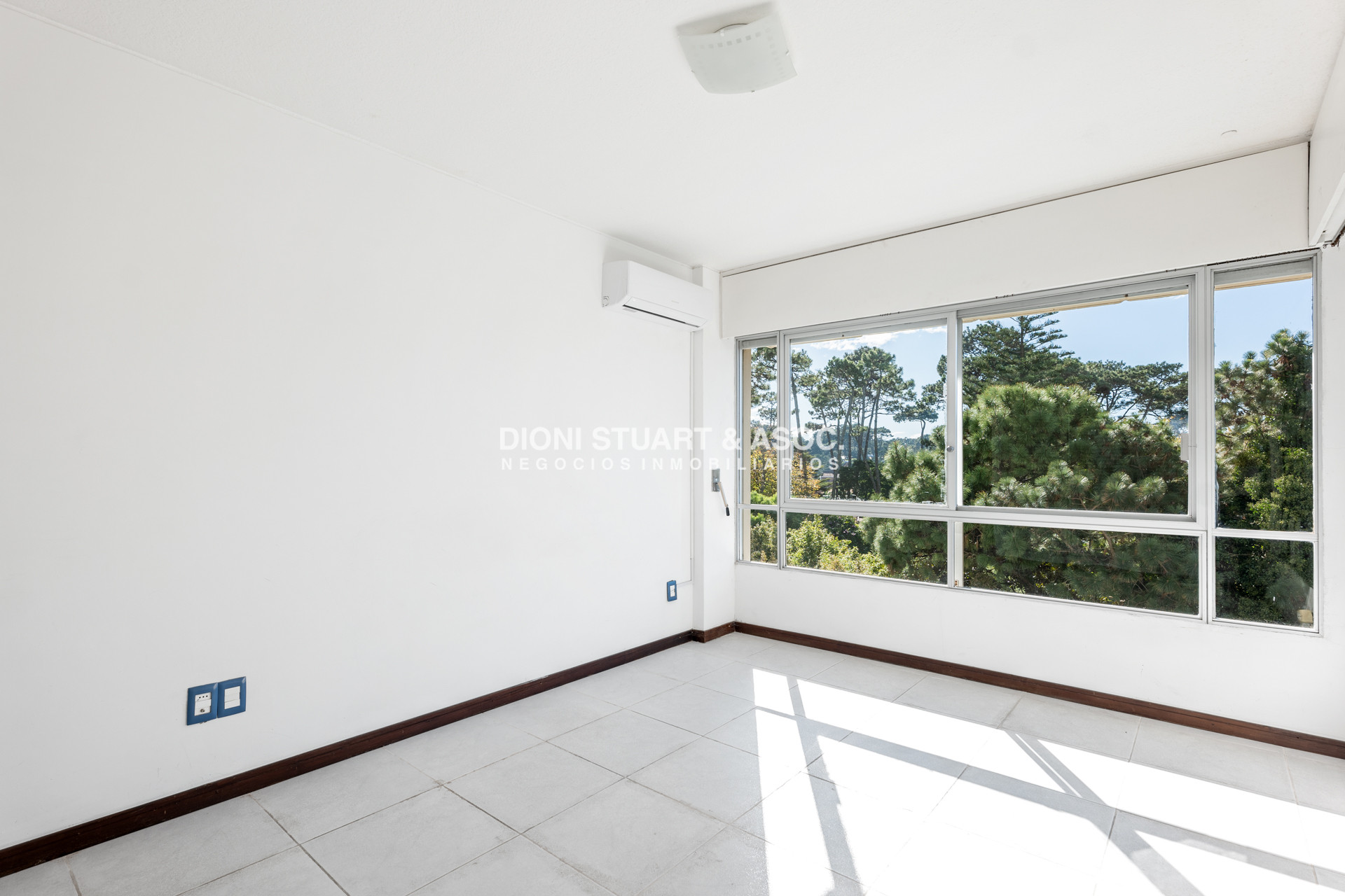 Apartamento ID.664 - Apartamento en Roosevelt - 3 Dormitorios y 3 Baños - Edificio Dormar - Punta del Este
