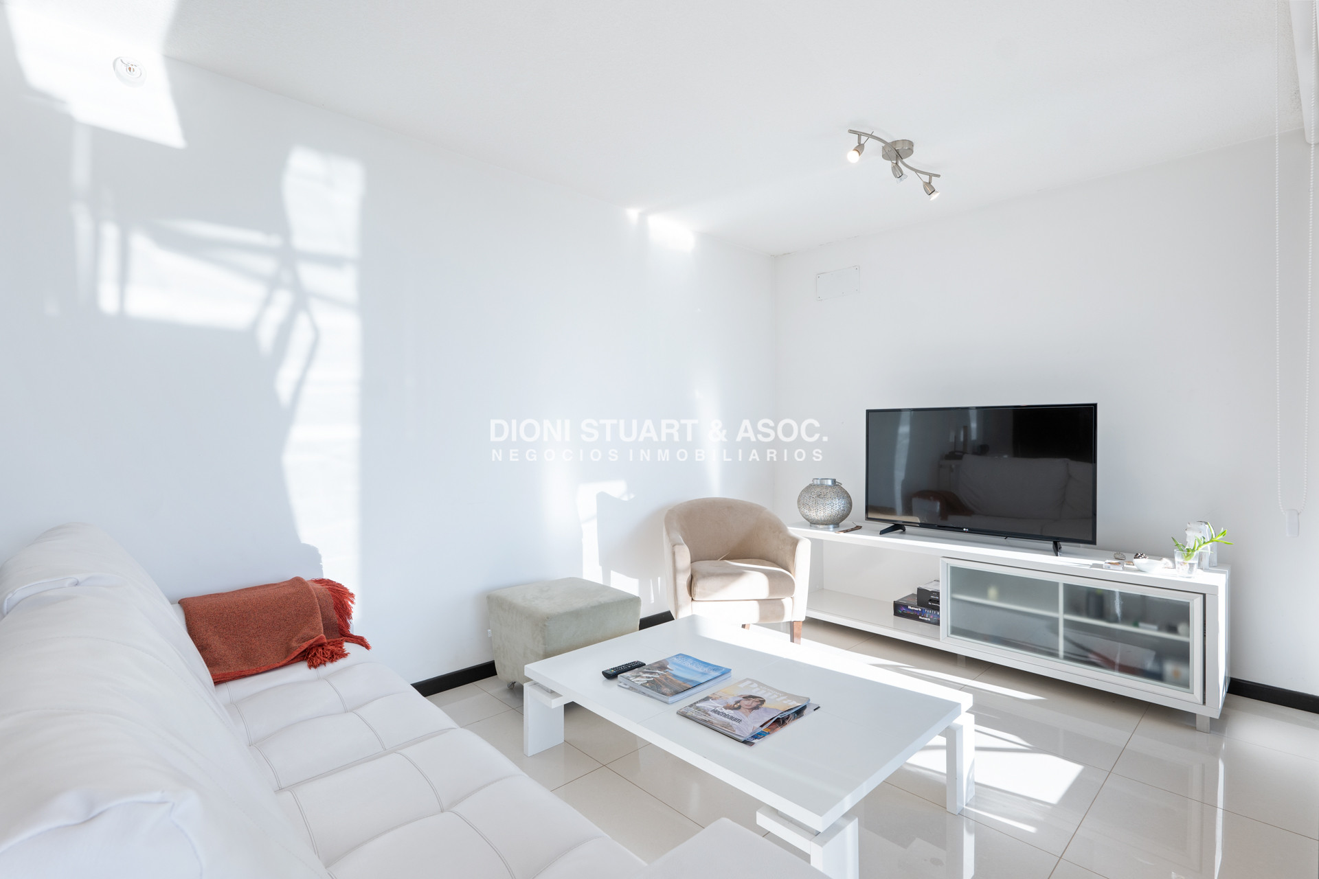 Apartamento ID.669 - Stradivarius - 3 Dormitorios - Piso Alto