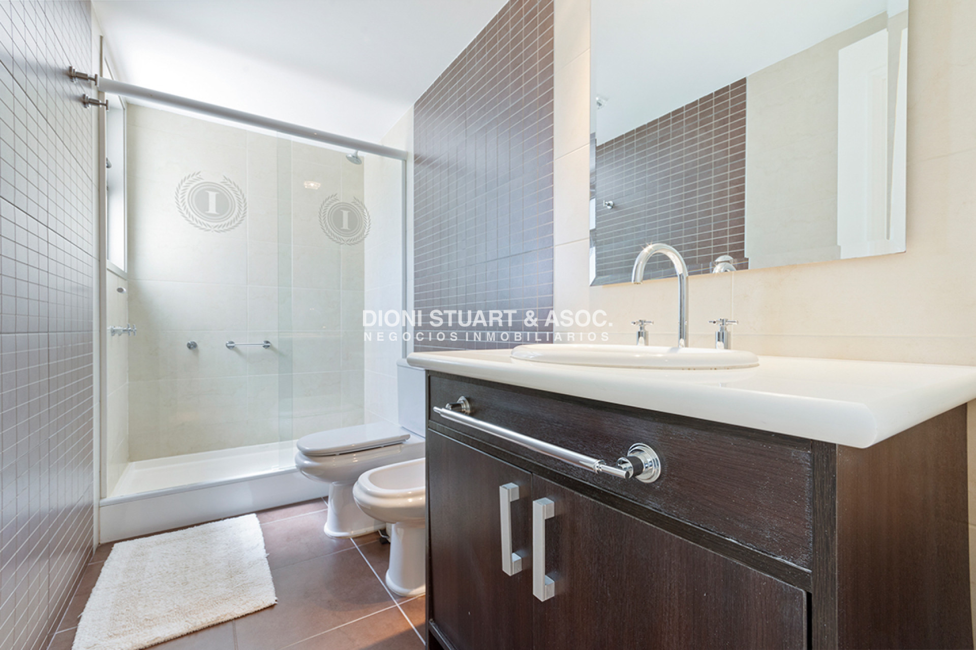 Apartamento ID.532 - Imperiale 1 - Esquinero - 3 Dormitorios en Suite