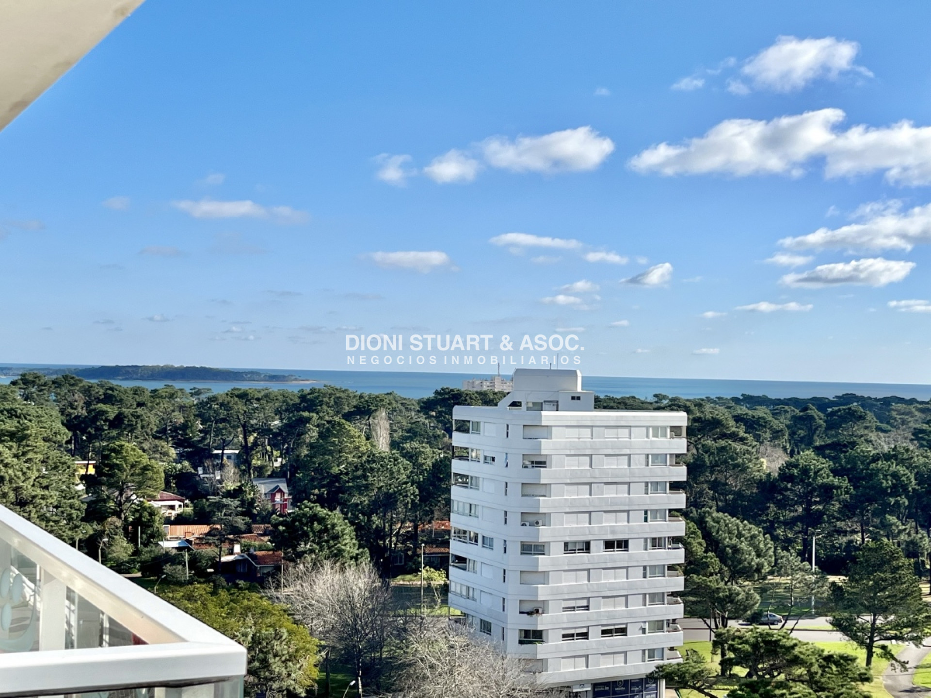 Apartamento ID.490 - Apartamento en Yoo en Venta!! 2 Dormitorios!! Roosevelt!! Cerca de Todo!! Punta del Este!!