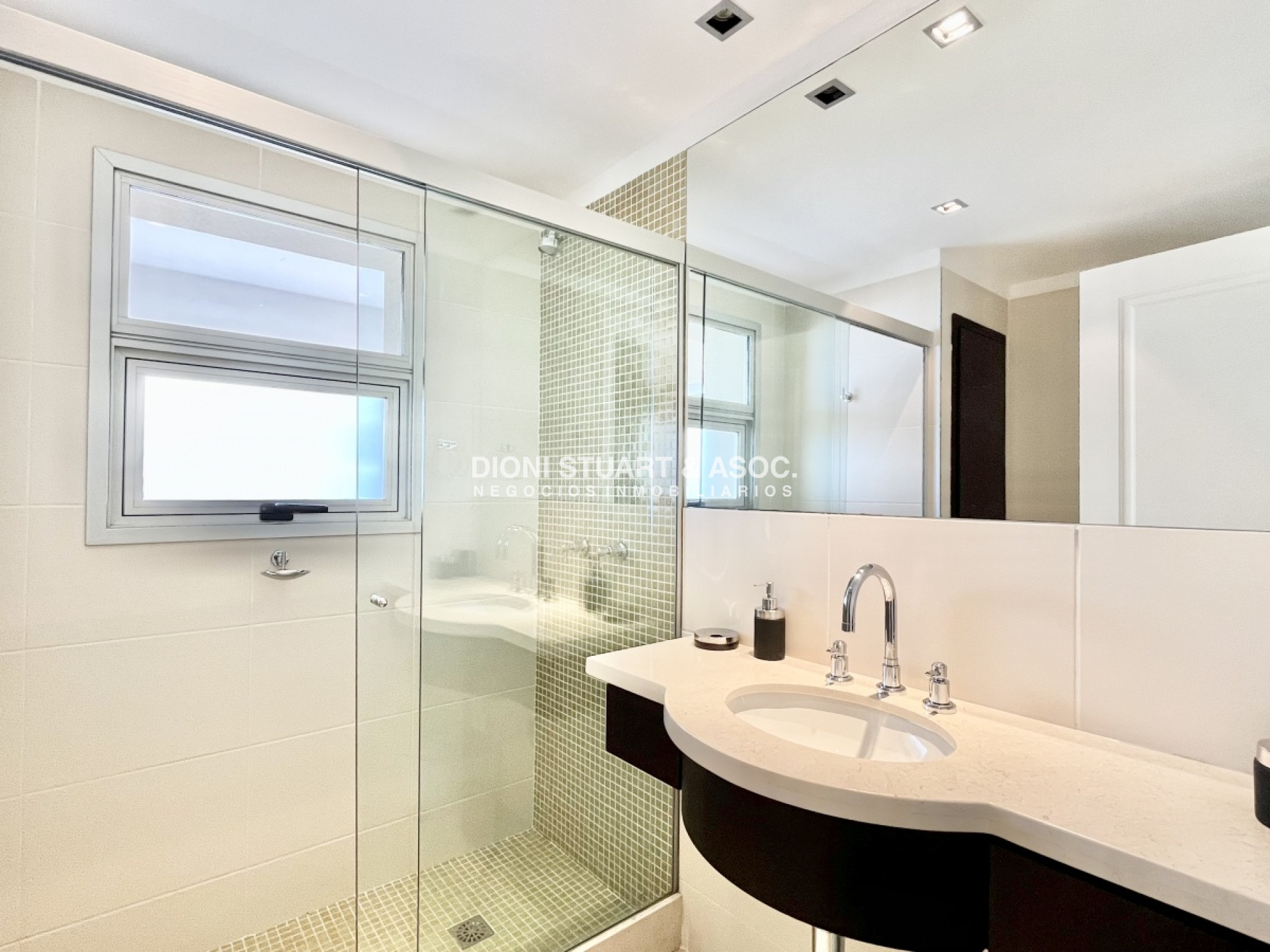 Apartamento ID.294 - Torre Lobos - En Venta - 3 Dormitorios En Suite 