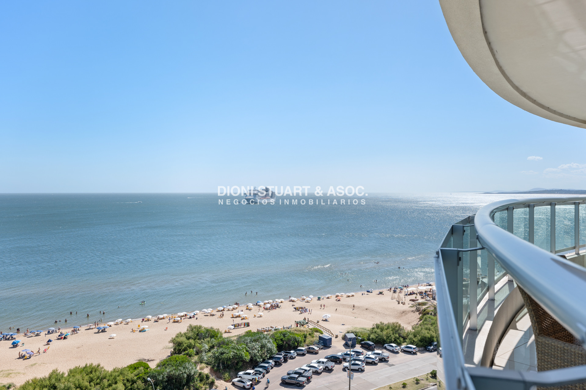 Apartamento ID.606 - Aquarela - 4 Dorms en Suite