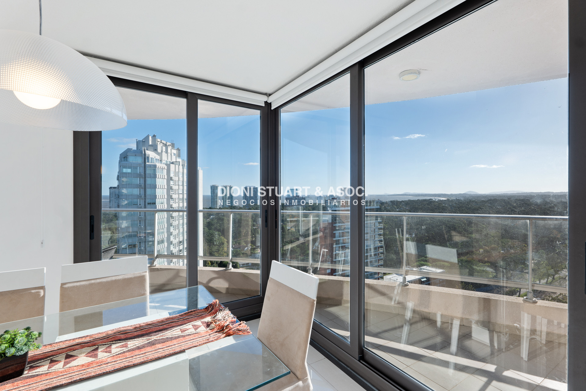 Apartamento ID.669 - Stradivarius - 3 Dormitorios - Piso Alto