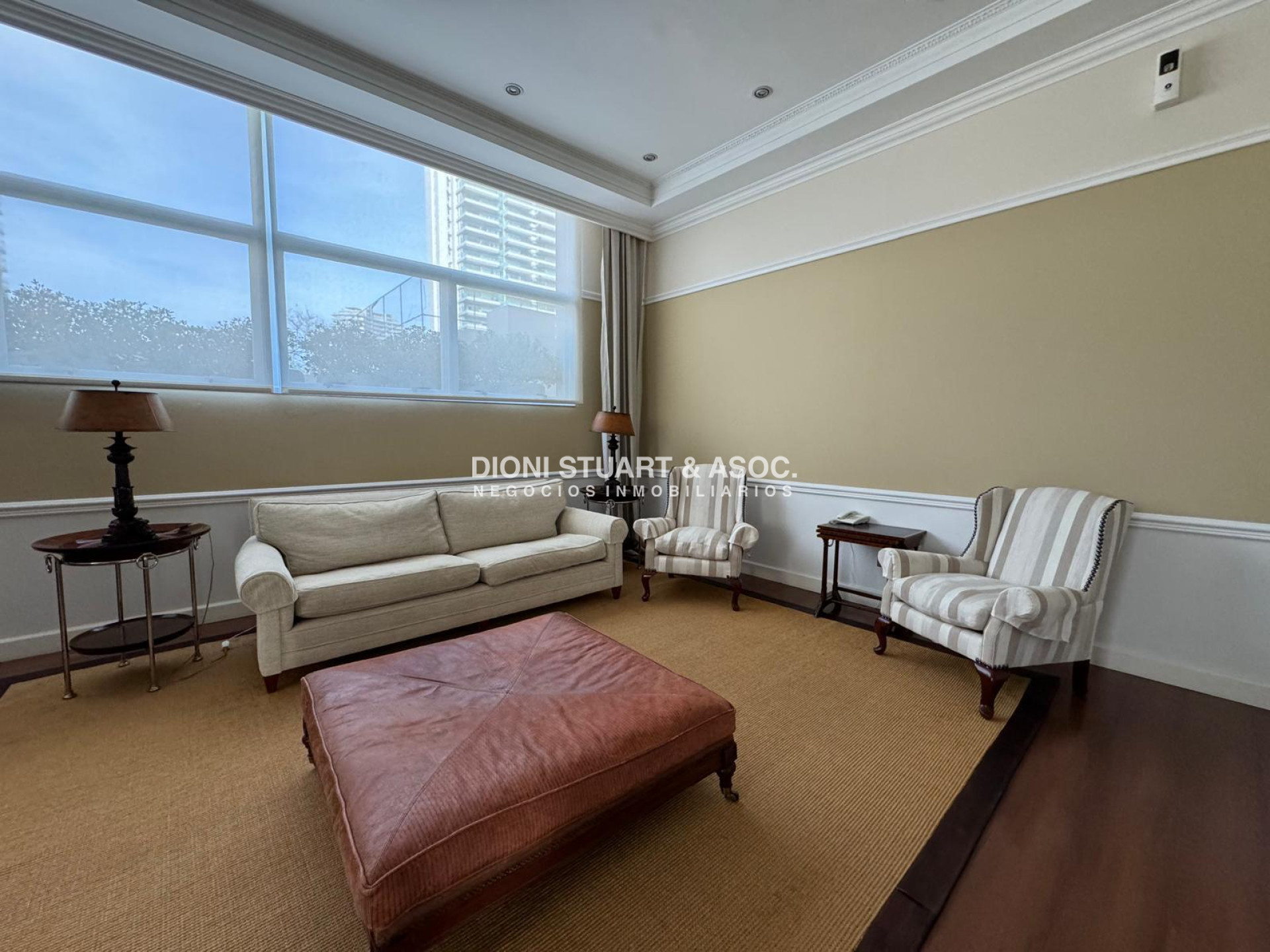Apartamento ID.341 - Coral Tower - En venta - 3 Dormitorios en Suite + Dependencia