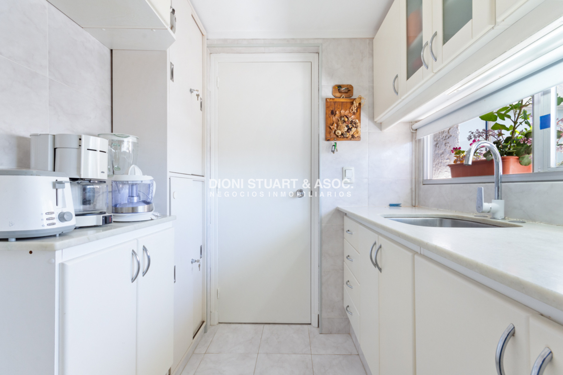 Apartamento ID.585 - Apartamento en Venta - Peninsula - Simon Bolivar - 3 Dormitorios - Reciclado