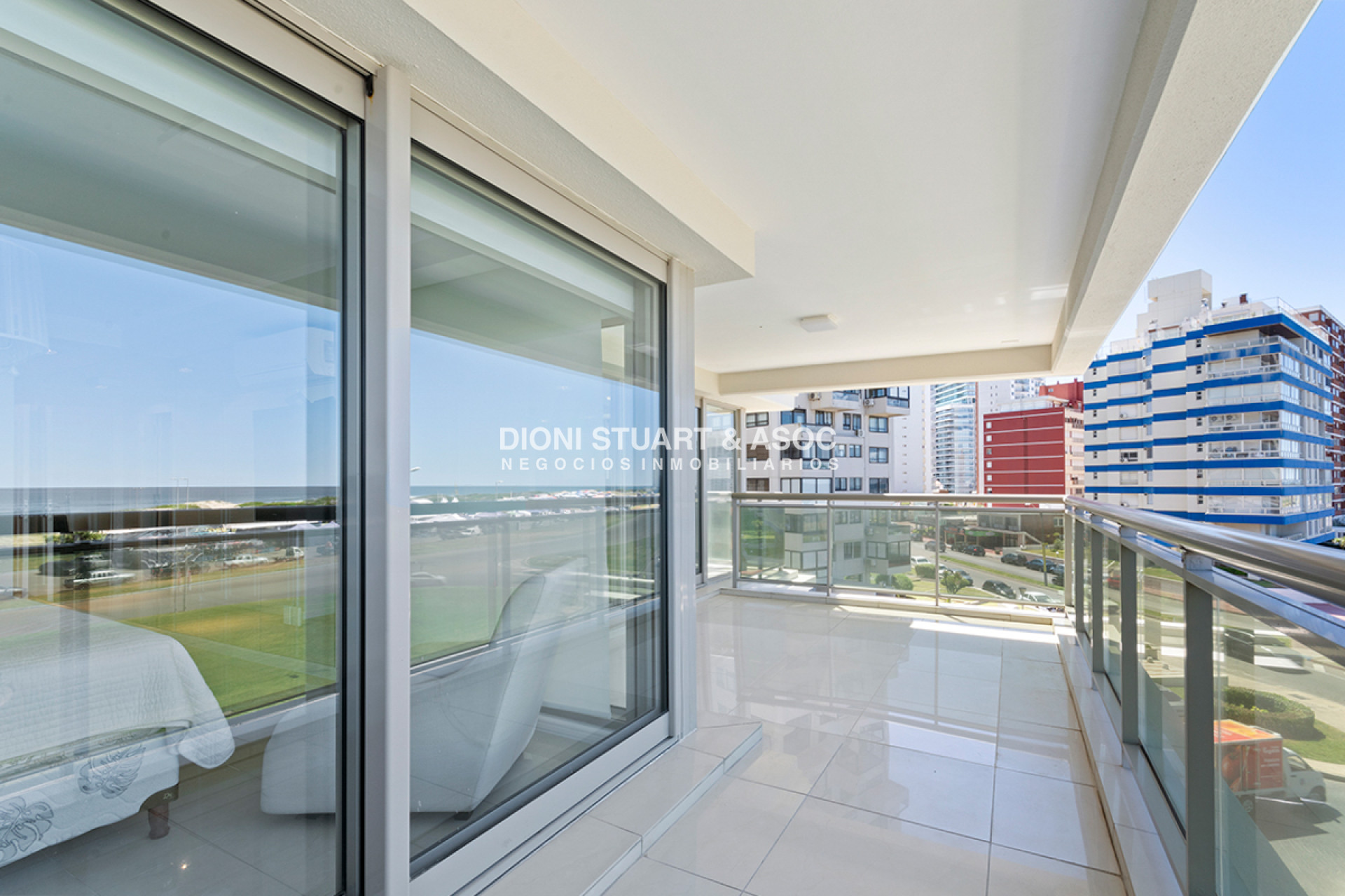 Apartamento ID.532 - Imperiale 1 - Esquinero - 3 Dormitorios en Suite