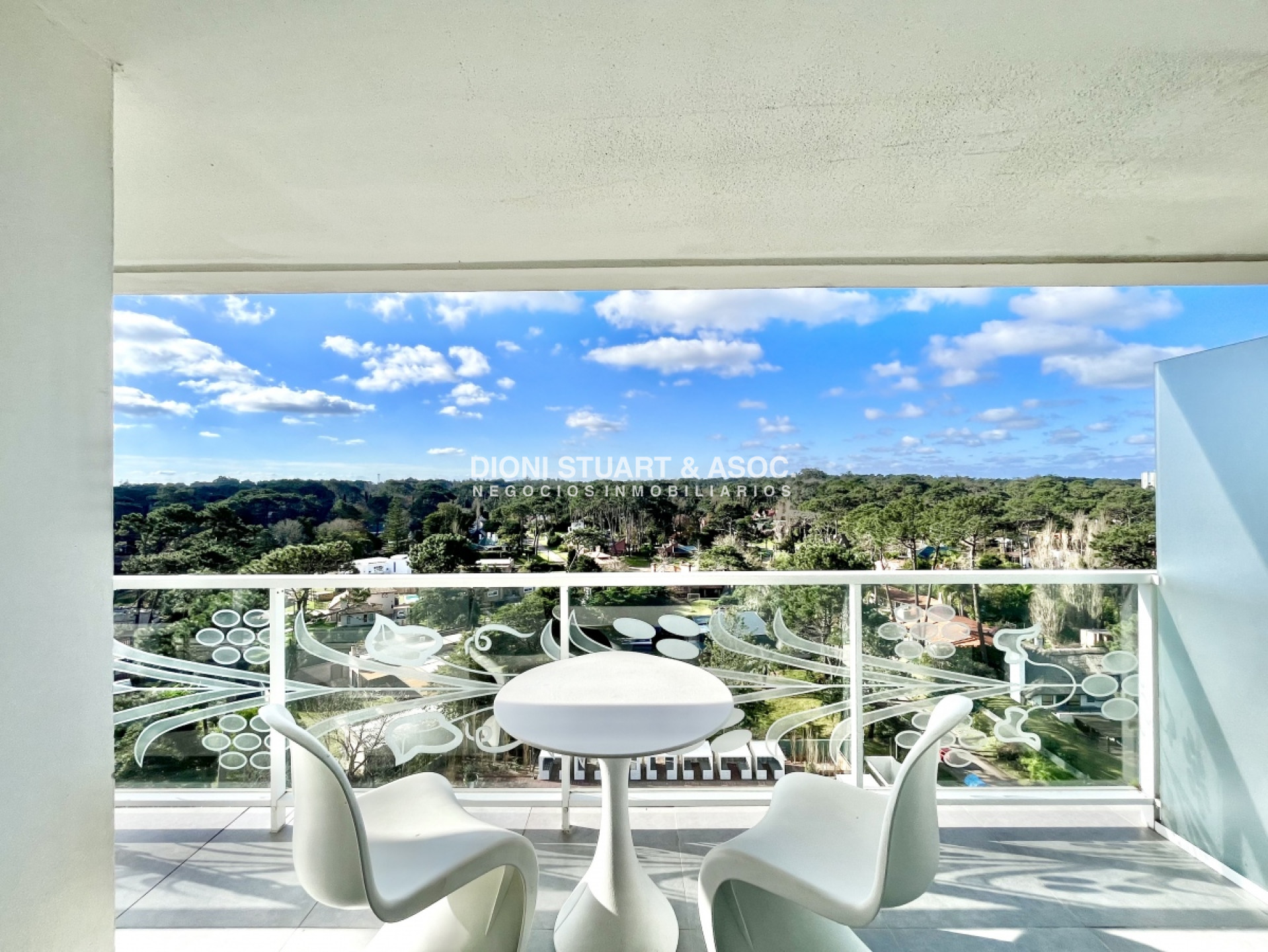 Apartamento ID.490 - Apartamento en Yoo en Venta!! 2 Dormitorios!! Roosevelt!! Cerca de Todo!! Punta del Este!!