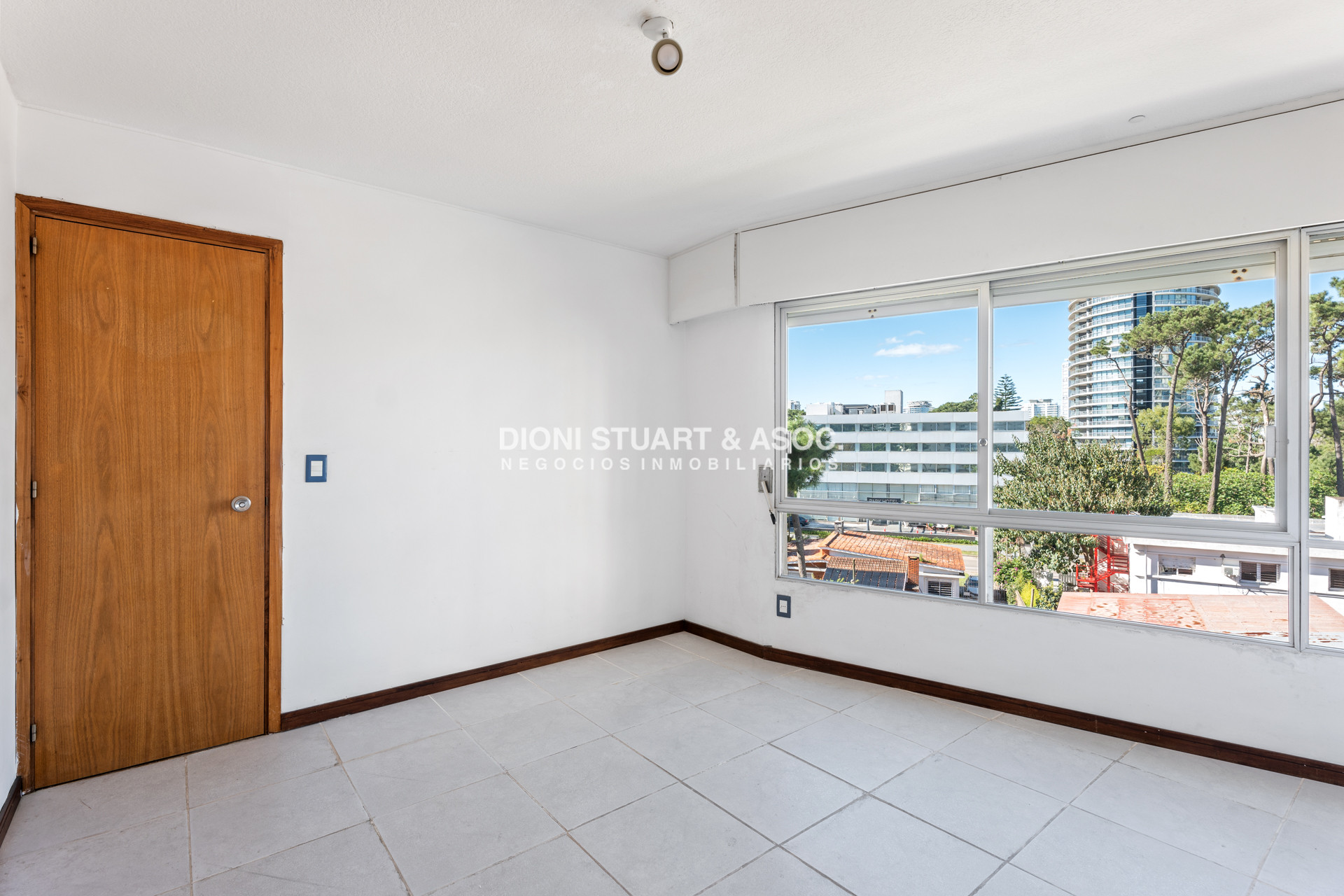 Apartamento ID.664 - Apartamento en Roosevelt - 3 Dormitorios y 3 Baños - Edificio Dormar - Punta del Este