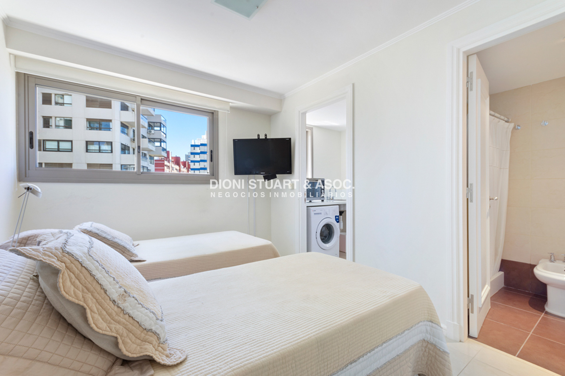 Apartamento ID.532 - Imperiale 1 - Esquinero - 3 Dormitorios en Suite