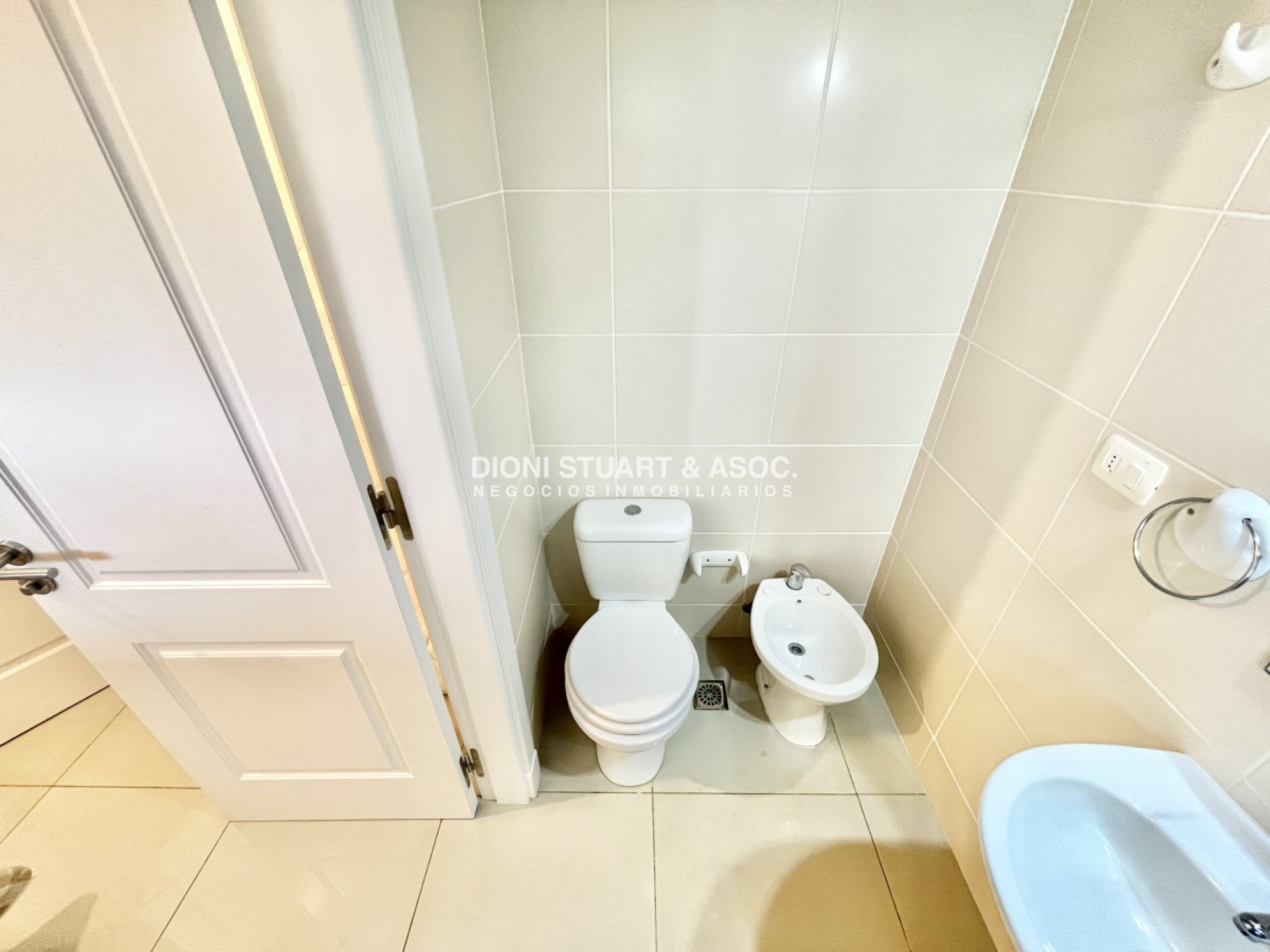 Apartamento ID.294 - Torre Lobos - En Venta - 3 Dormitorios En Suite 