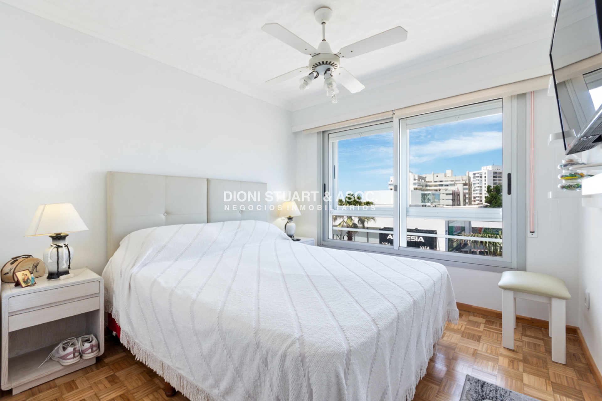 Apartamento ID.585 - Apartamento en Venta - Peninsula - Simon Bolivar - 3 Dormitorios - Reciclado