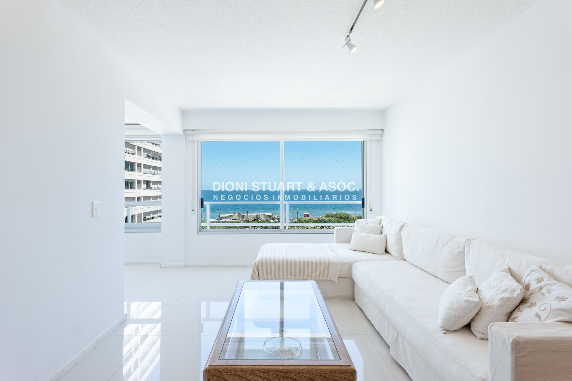 Apartamento ID.602 - Torre Jefferson - 2 Dormitorios y Medio - Reciclado - Complejo Lincoln Center
