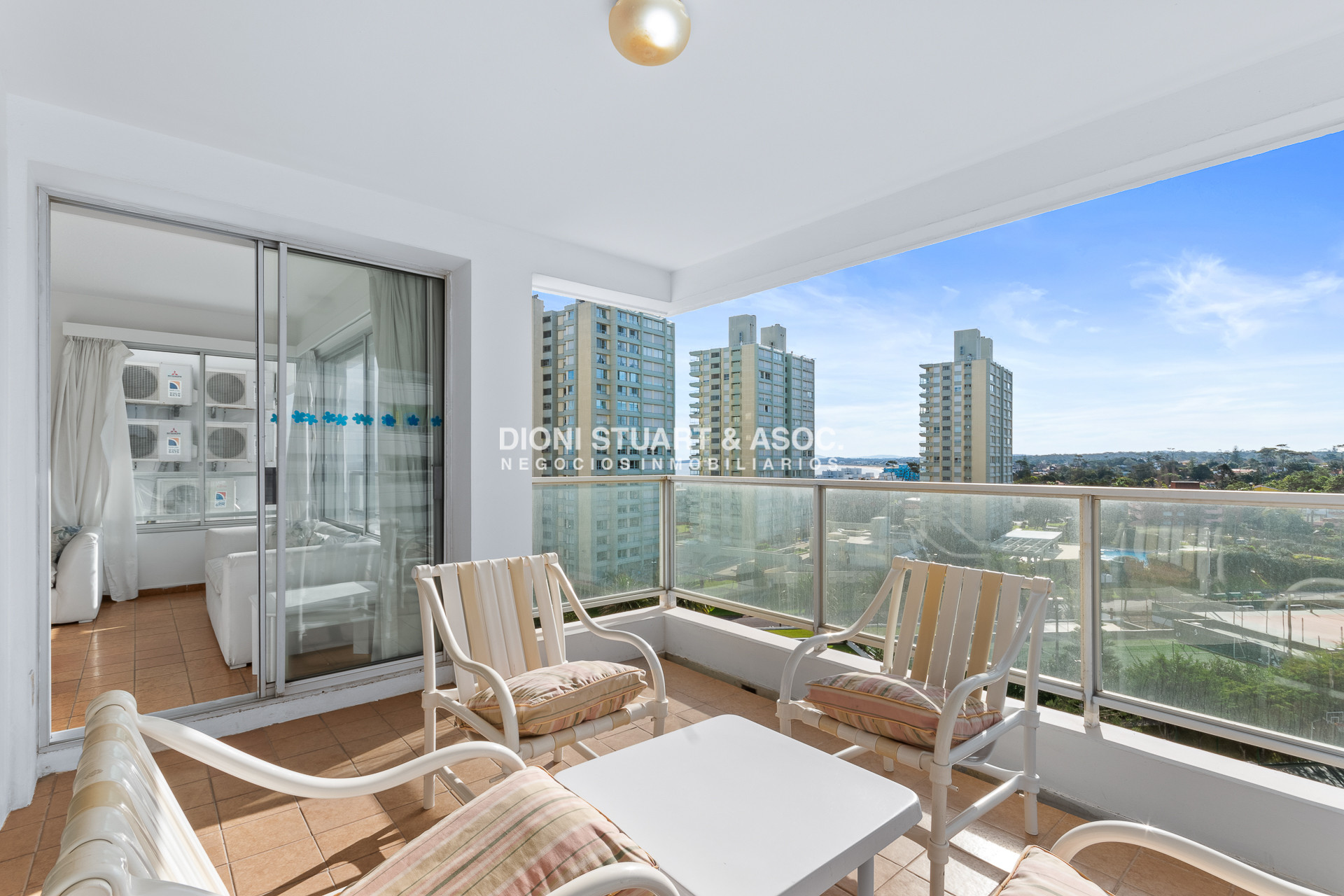 Apartamento ID.719 - Complejo Lincoln Center - Apartamento en Venta -  2 Dormitorios y Servicio - Reciclado