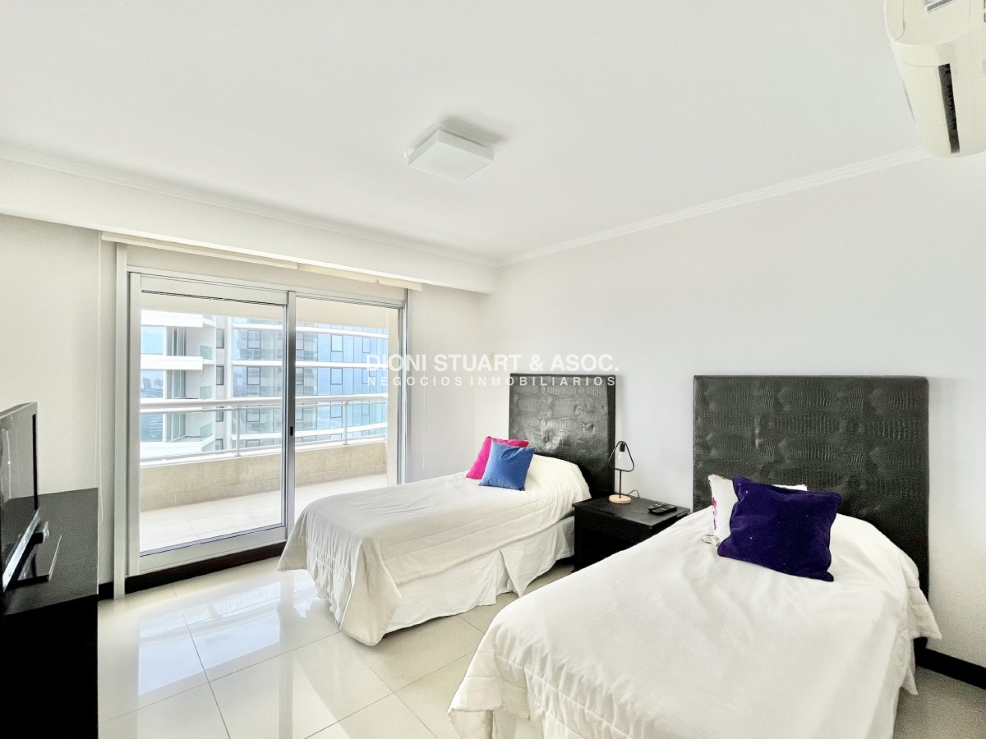 Apartamento ID.294 - Torre Lobos - En Venta - 3 Dormitorios En Suite 