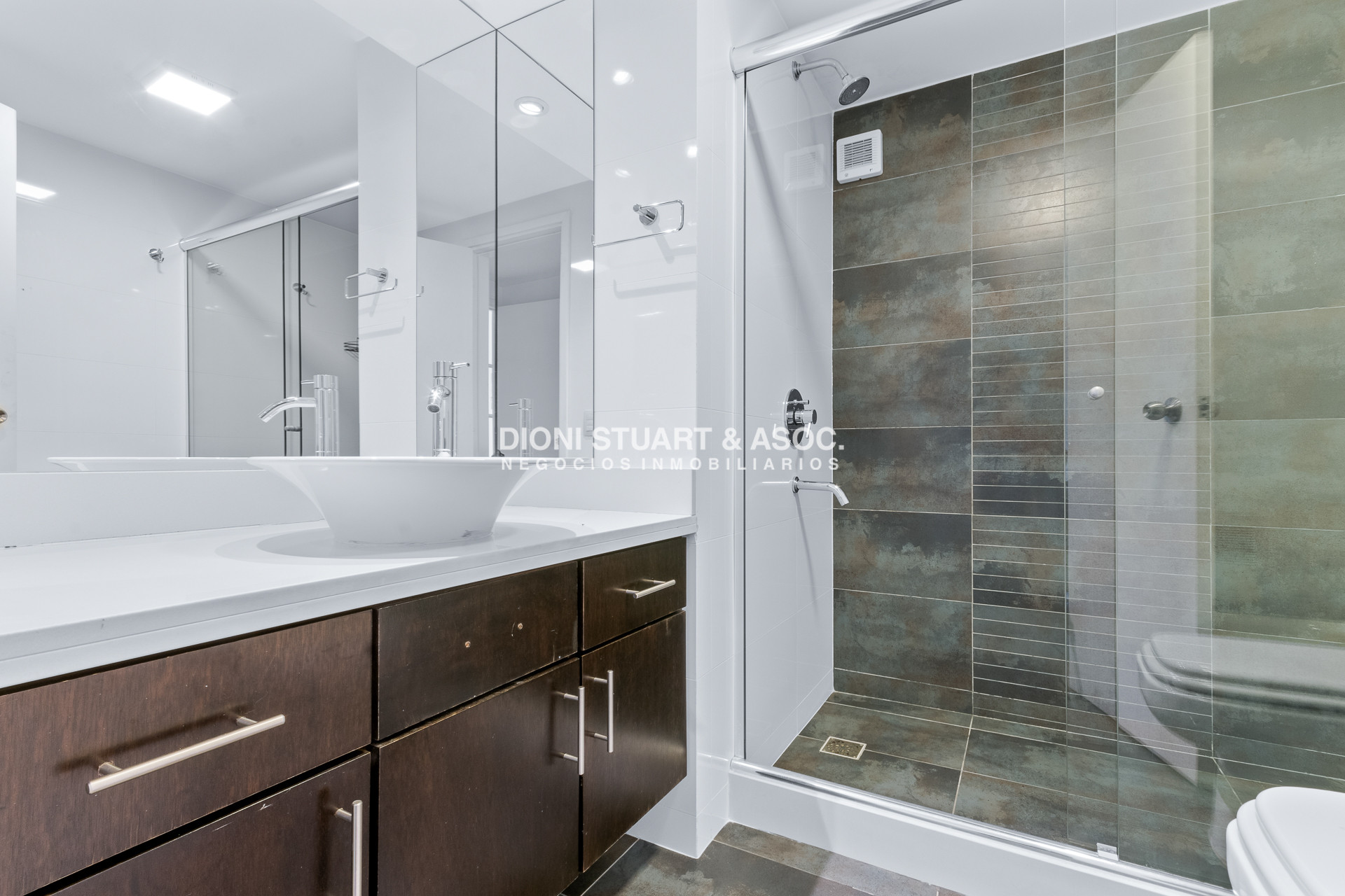 Apartamento ID.719 - Complejo Lincoln Center - Apartamento en Venta -  2 Dormitorios y Servicio - Reciclado