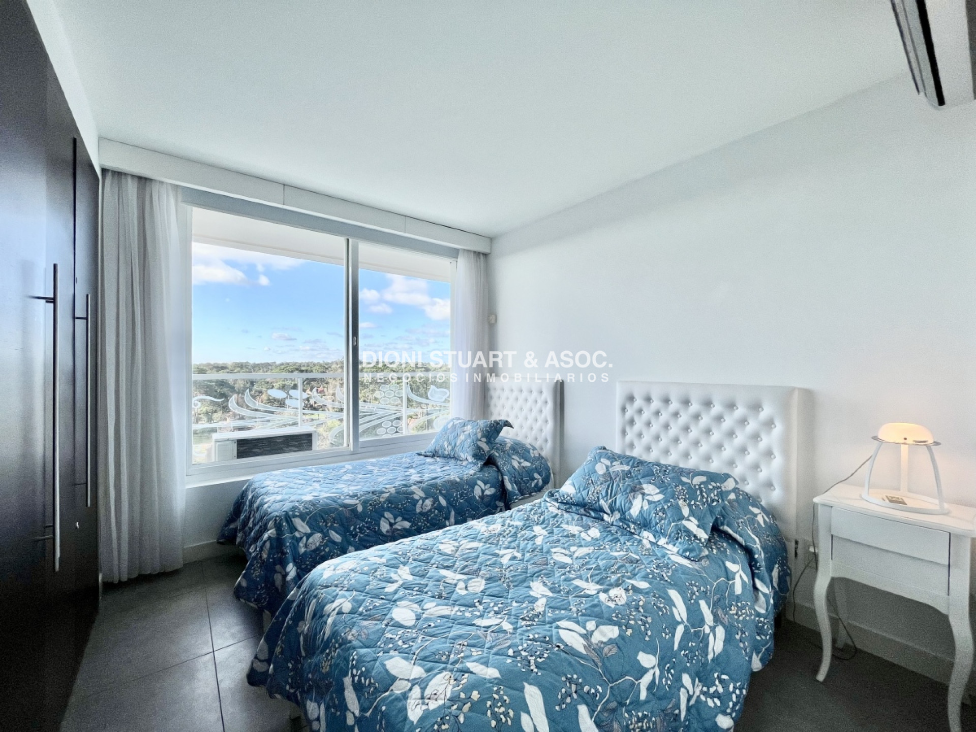 Apartamento ID.490 - Apartamento en Yoo en Venta!! 2 Dormitorios!! Roosevelt!! Cerca de Todo!! Punta del Este!!
