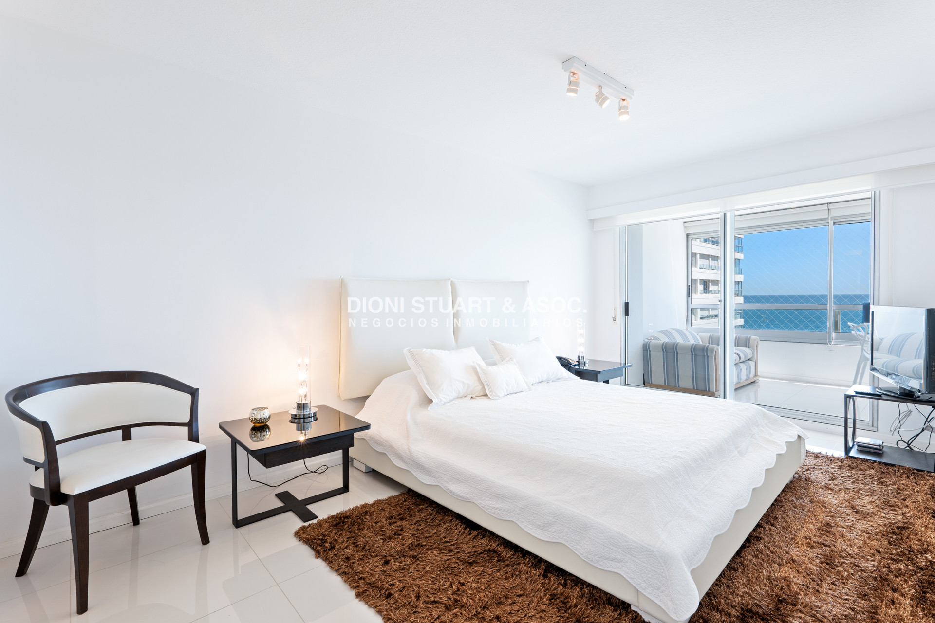 Apartamento ID.602 - Torre Jefferson - 2 Dormitorios y Medio - Reciclado - Complejo Lincoln Center