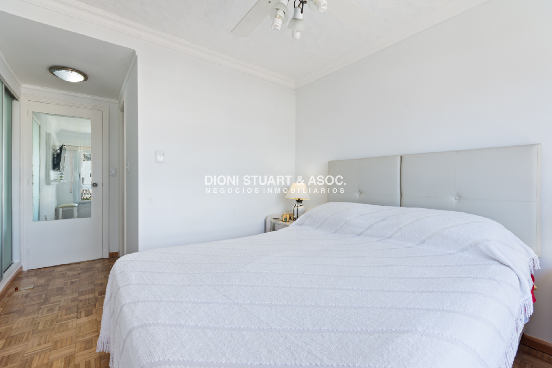 Apartamento ID.585 - Apartamento en Venta - Peninsula - Simon Bolivar - 3 Dormitorios - Reciclado