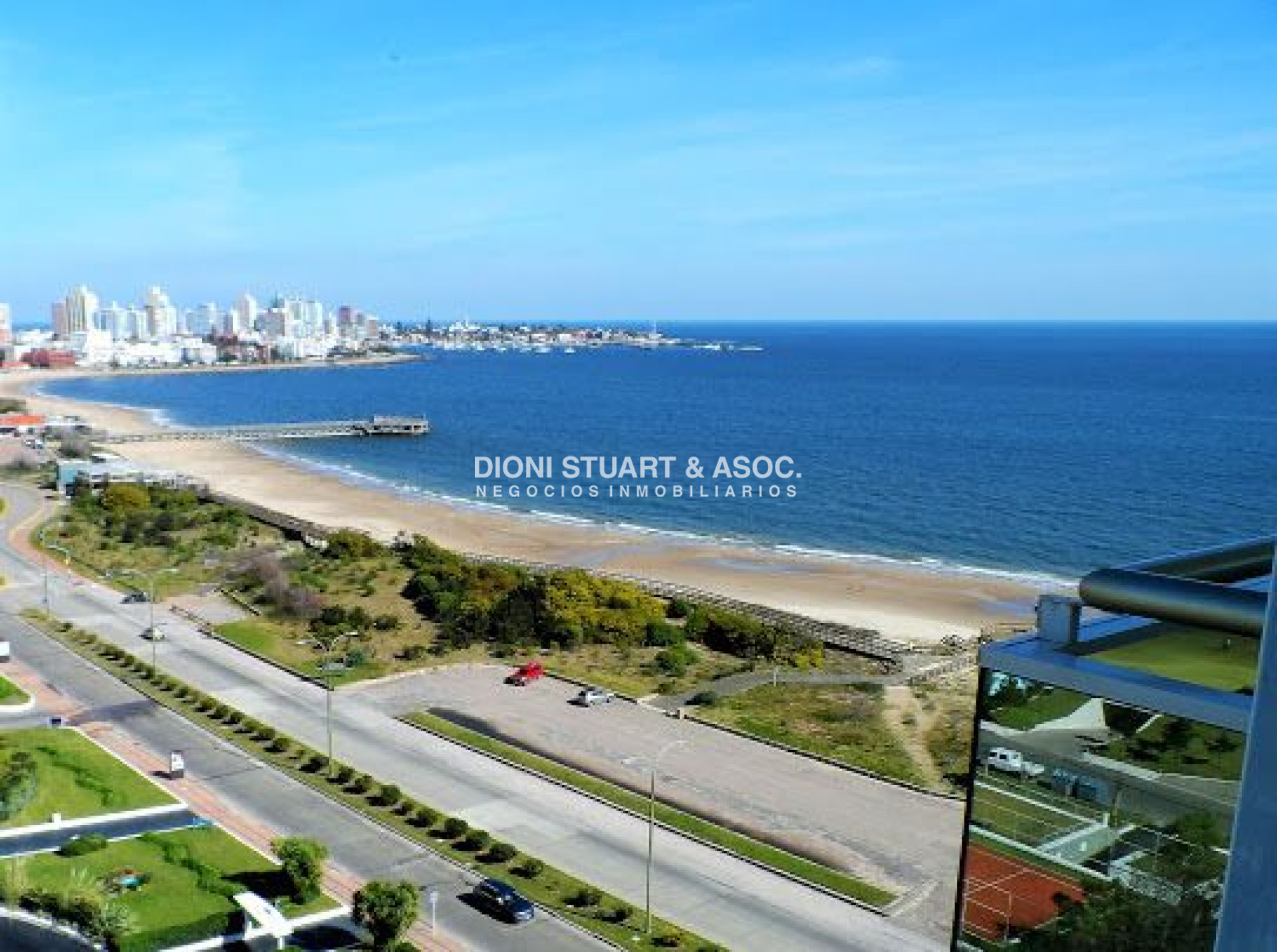 Apartamento ID.341 - Coral Tower - En venta - 3 Dormitorios en Suite + Dependencia