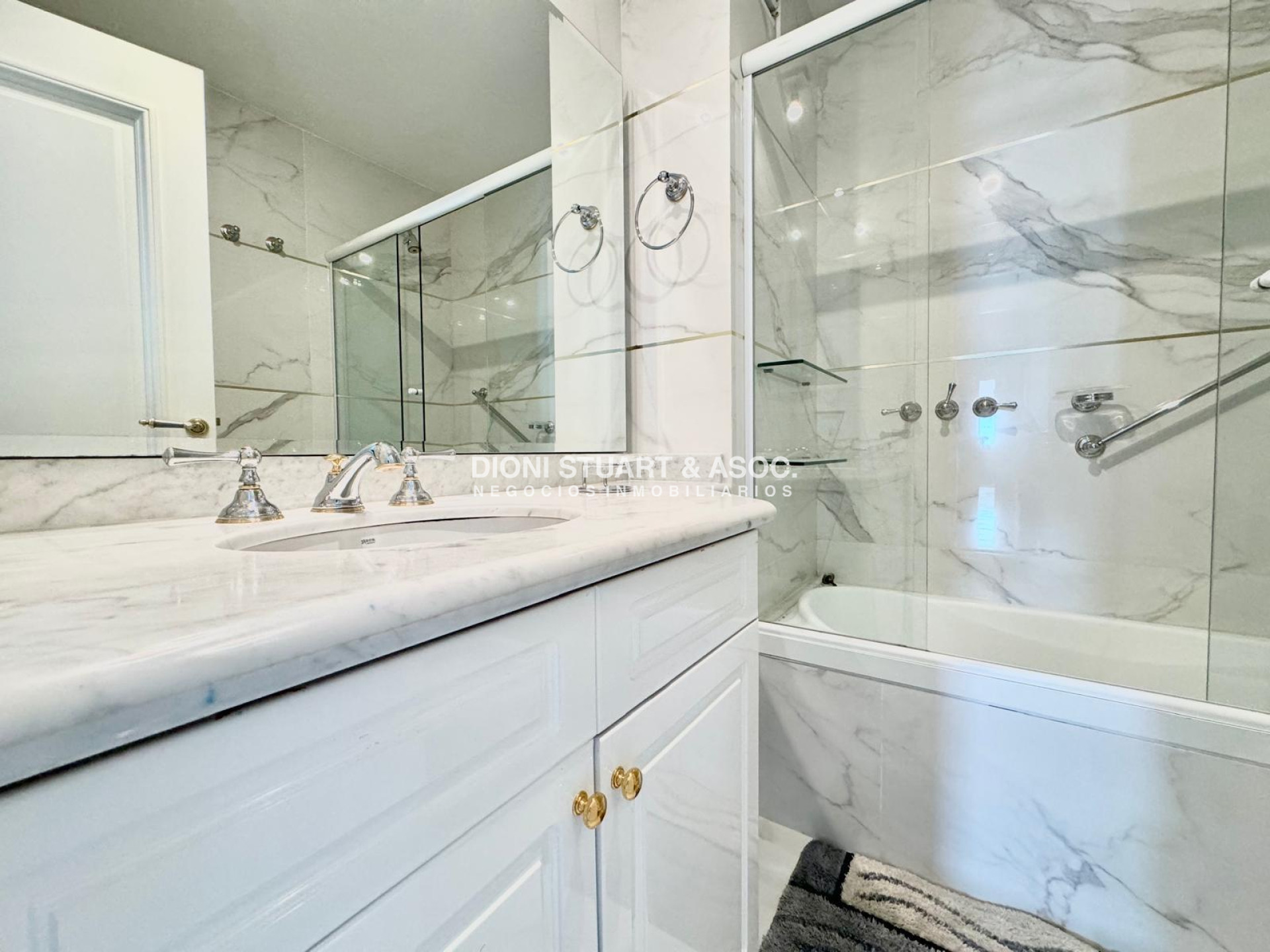 Apartamento ID.341 - Coral Tower - En venta - 3 Dormitorios en Suite + Dependencia