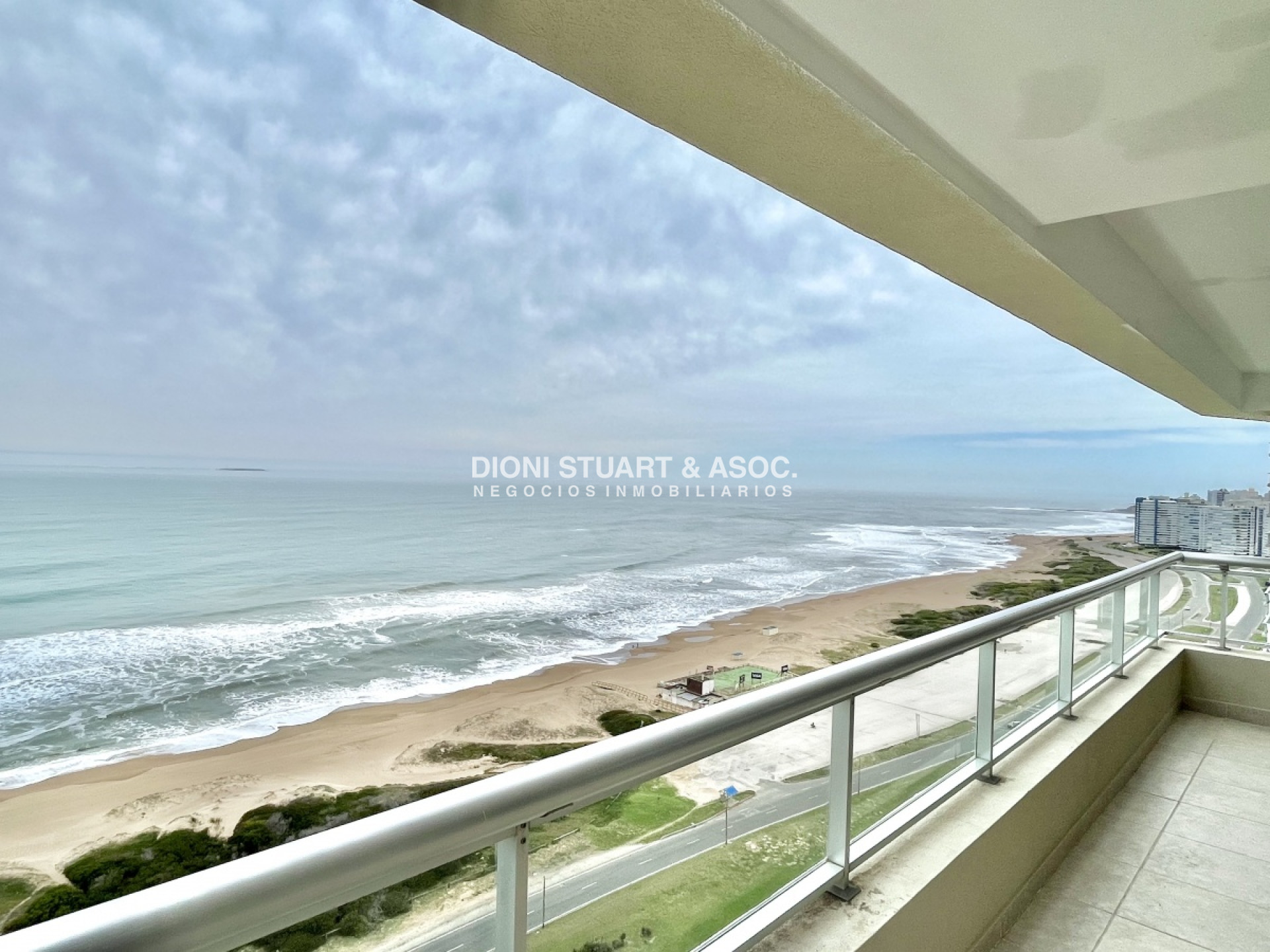 Apartamento ID.294 - Torre Lobos - En Venta - 3 Dormitorios En Suite 