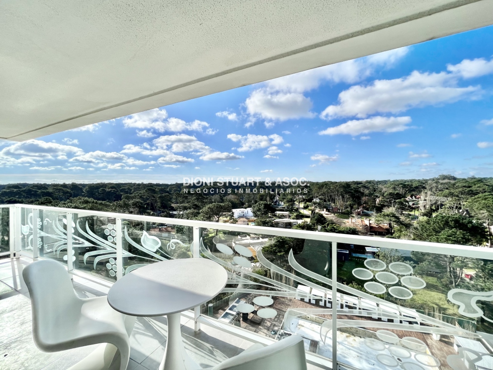 Apartamento ID.490 - Apartamento en Yoo en Venta!! 2 Dormitorios!! Roosevelt!! Cerca de Todo!! Punta del Este!!