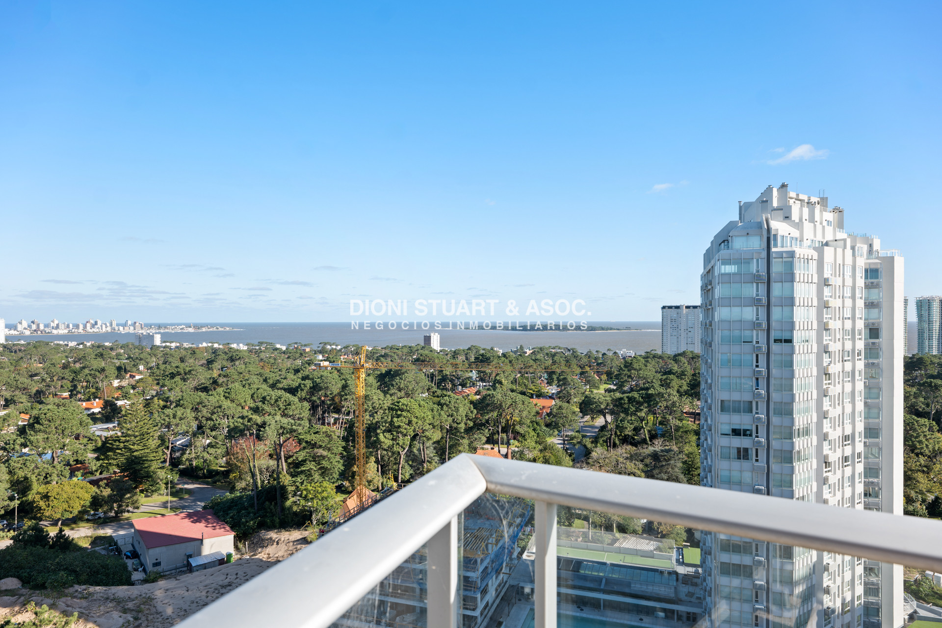 Apartamento ID.669 - Stradivarius - 3 Dormitorios - Piso Alto
