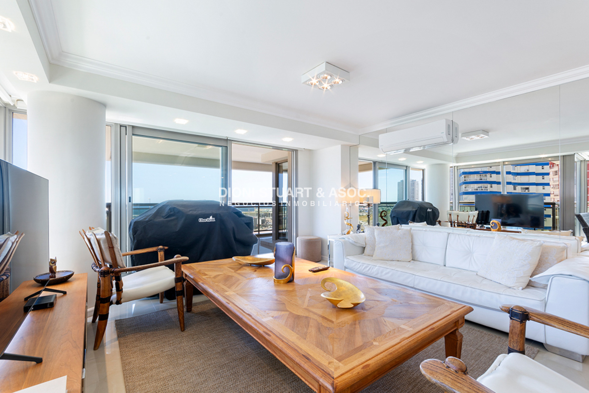 Apartamento ID.532 - Imperiale 1 - Esquinero - 3 Dormitorios en Suite
