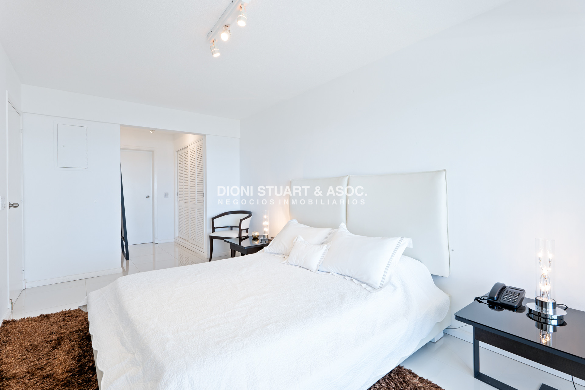 Apartamento ID.602 - Torre Jefferson - 2 Dormitorios y Medio - Reciclado - Complejo Lincoln Center