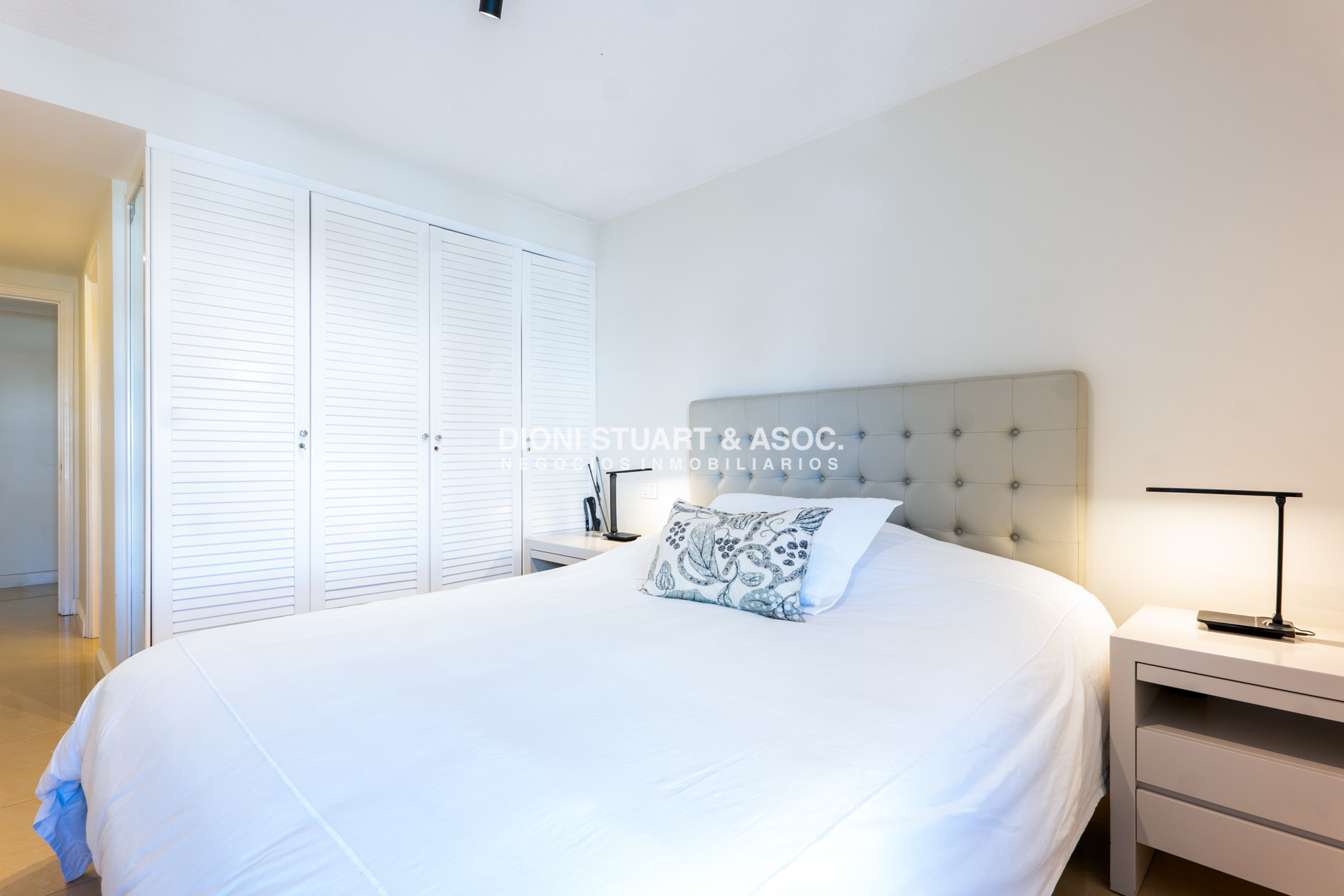 Apartamento ID.844 - Apartamento en Beverly Tower - Alquiler de Temporada - 3 Dorm en suite + Dep.