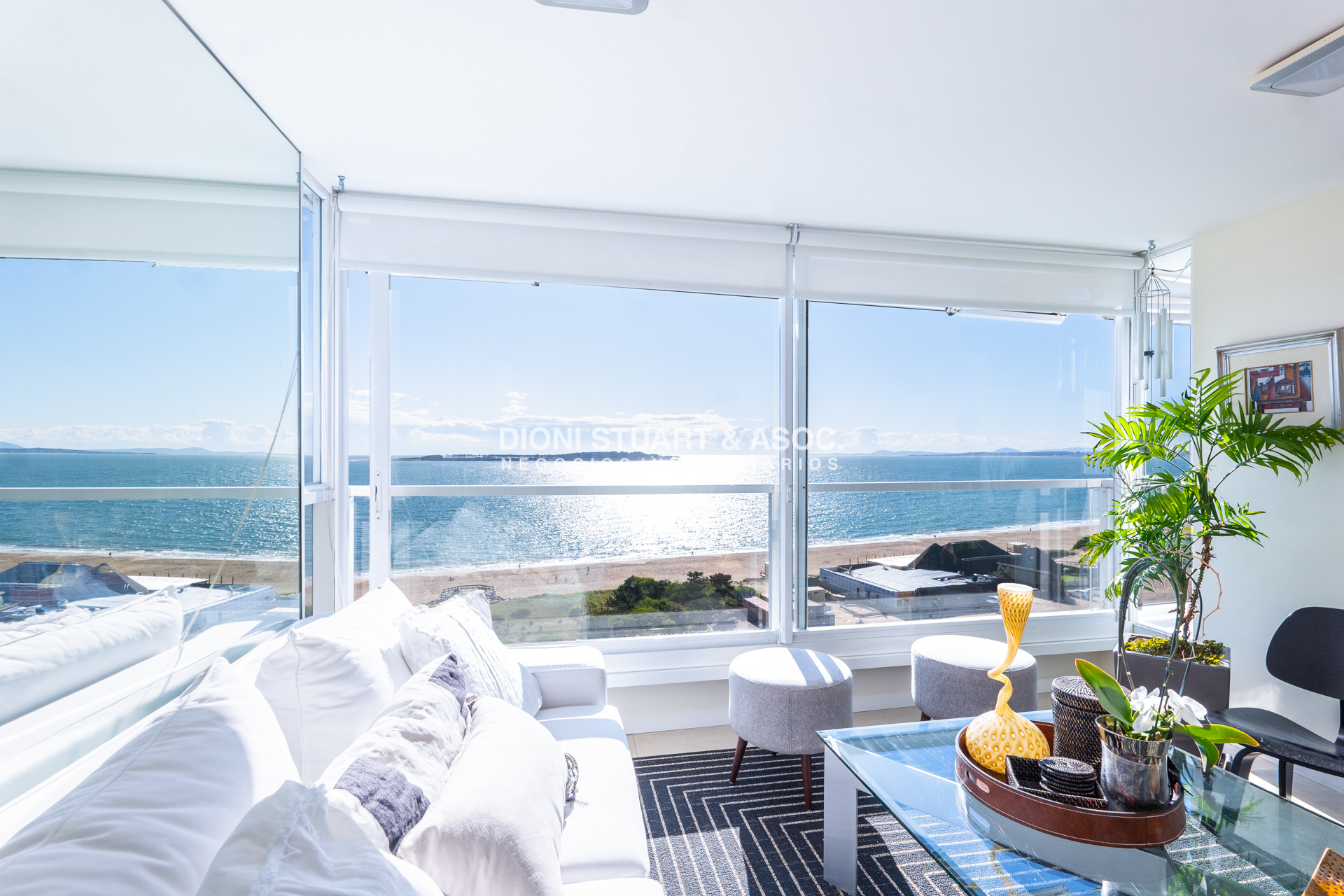 Apartamento ID.844 - Apartamento en Beverly Tower - Alquiler de Temporada - 3 Dorm en suite + Dep.