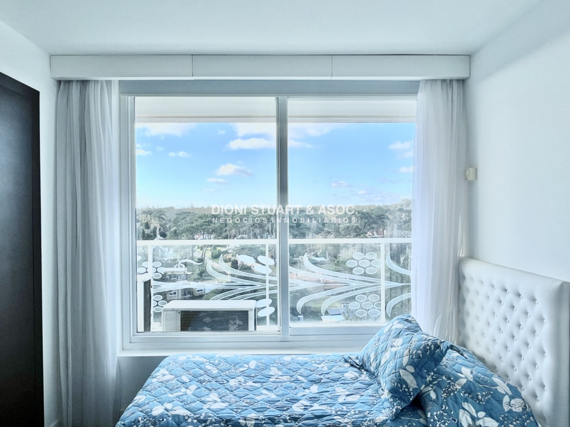 Apartamento ID.490 - Apartamento en Yoo en Venta!! 2 Dormitorios!! Roosevelt!! Cerca de Todo!! Punta del Este!!