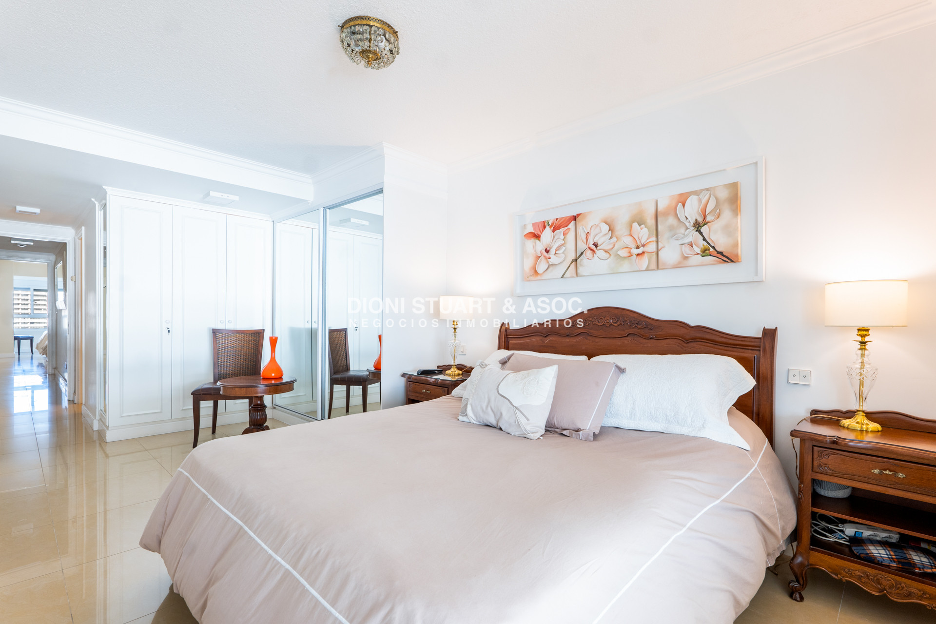 Apartamento ID.844 - Apartamento en Beverly Tower - Alquiler de Temporada - 3 Dorm en suite + Dep.