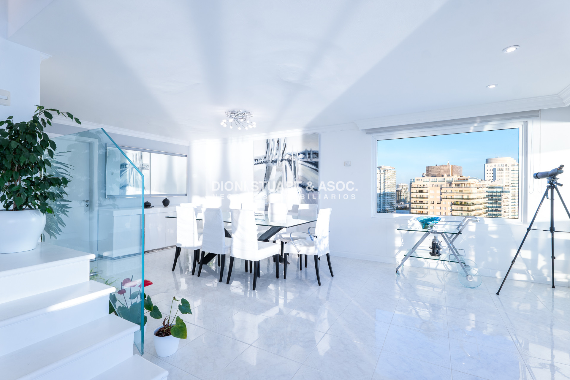 Apartamento ID.1055 - VENTA APARTAMENTO 6 DORMITORIOS - TEQUENDAMA I - PENT HOUSE DUPLEX - PLAYA MANSA 