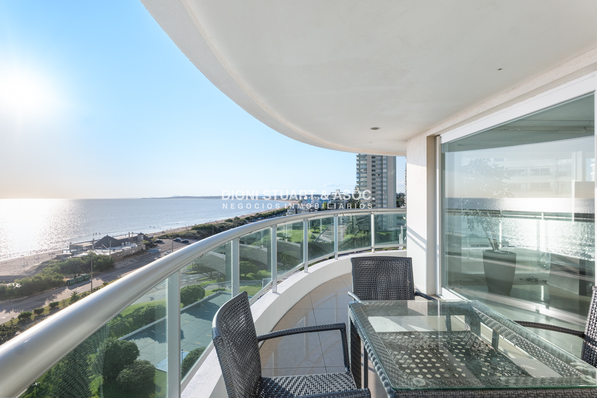 Apartamento ID.815 - Aquarela Esquinero En Venta - 3 Suites + dep - La mejor orientación