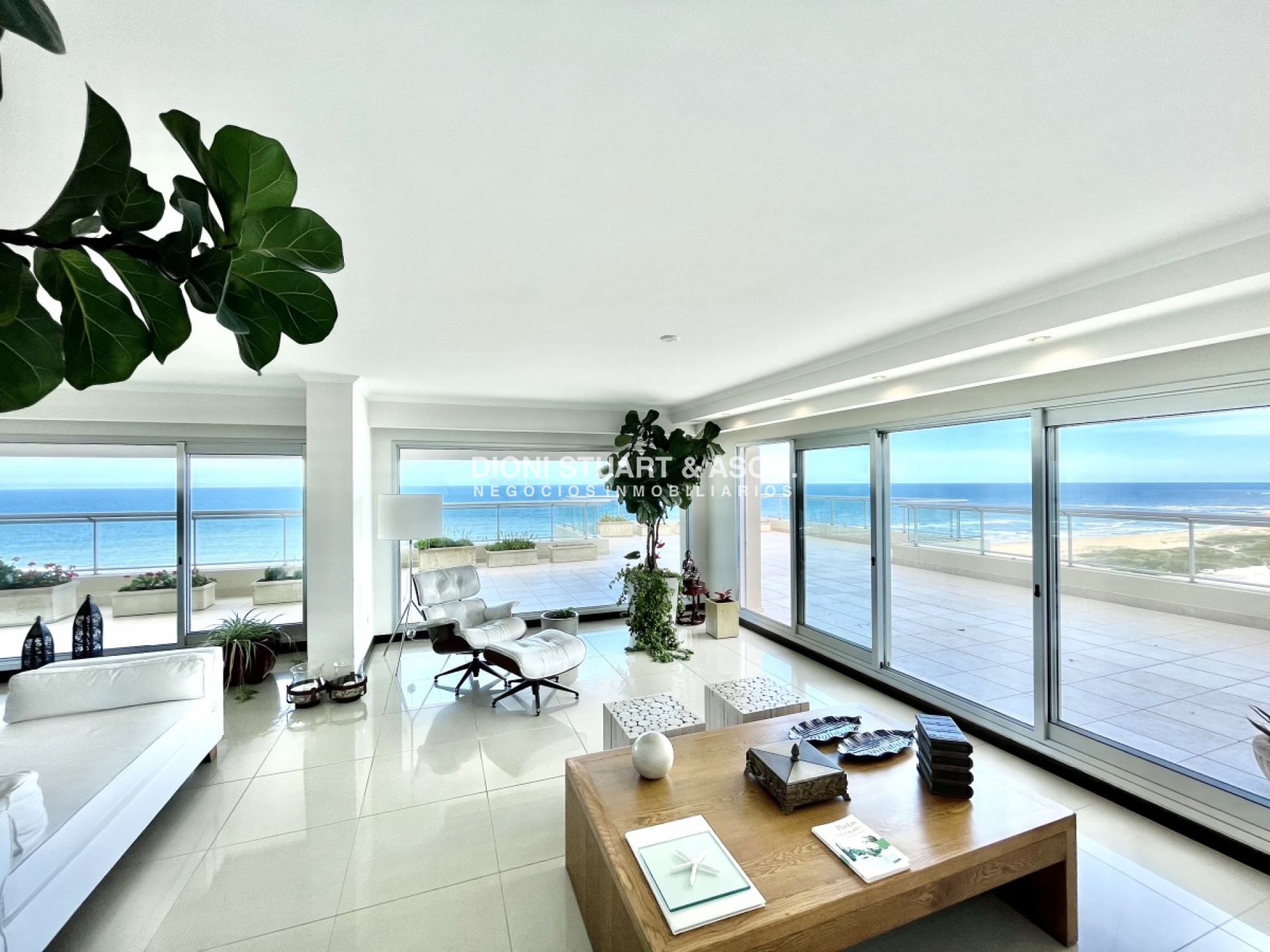 Apartamento ID.116 - Torre Lobos  -  Esquinero - En Venta