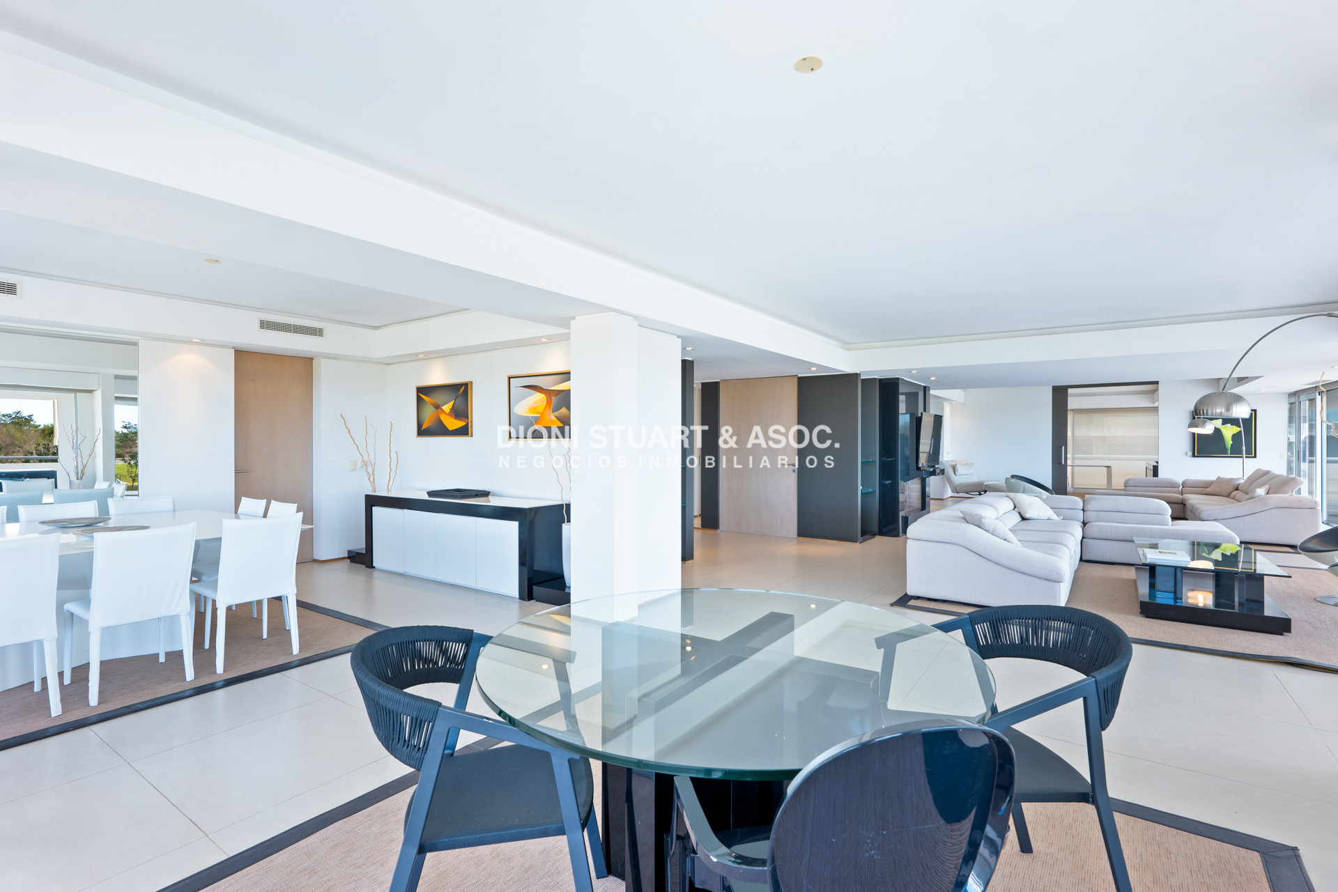 Apartamento ID.756 - DEPARTAMENTO PRIMERA LINEA BRAVA - 4 DORMS EN SUITE - MYTHOS