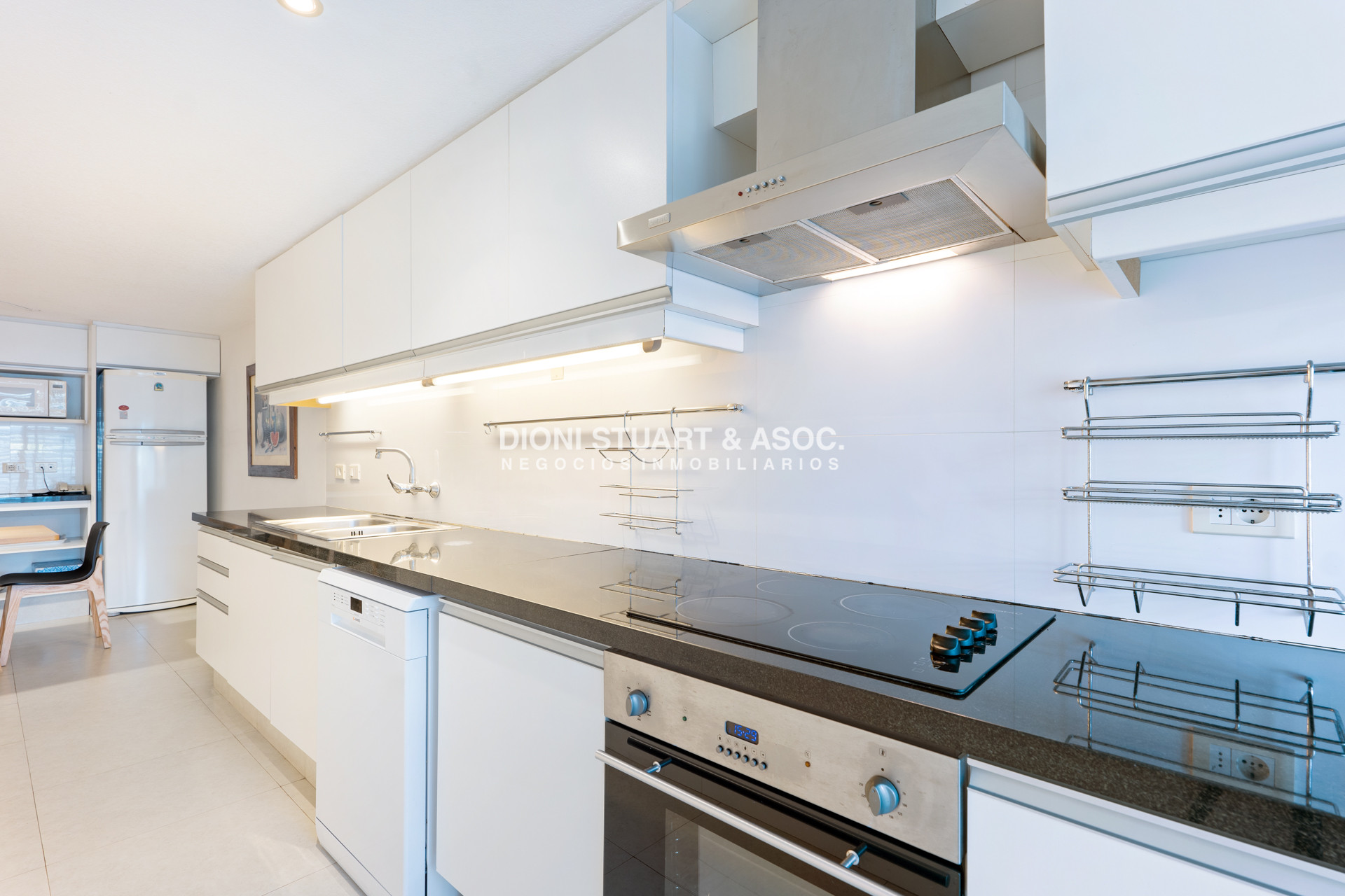 Apartamento ID.129 - Apartamento en Venta - 2 Dormitorios y Servicio -  Complejo Lincoln Center - Todo Reciclado