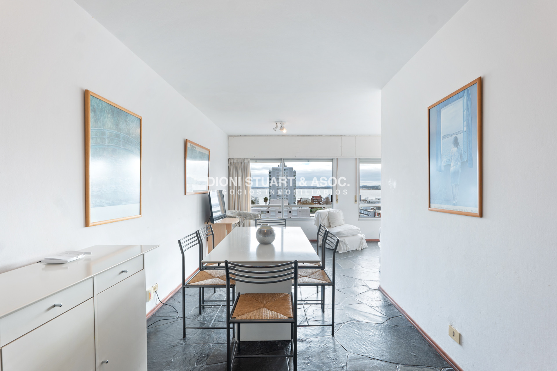 Apartamento ID.681 - Apartamento En Venta - En Gorlero - Peninsula - 2 Dormitorios - Edificio Michelangelo