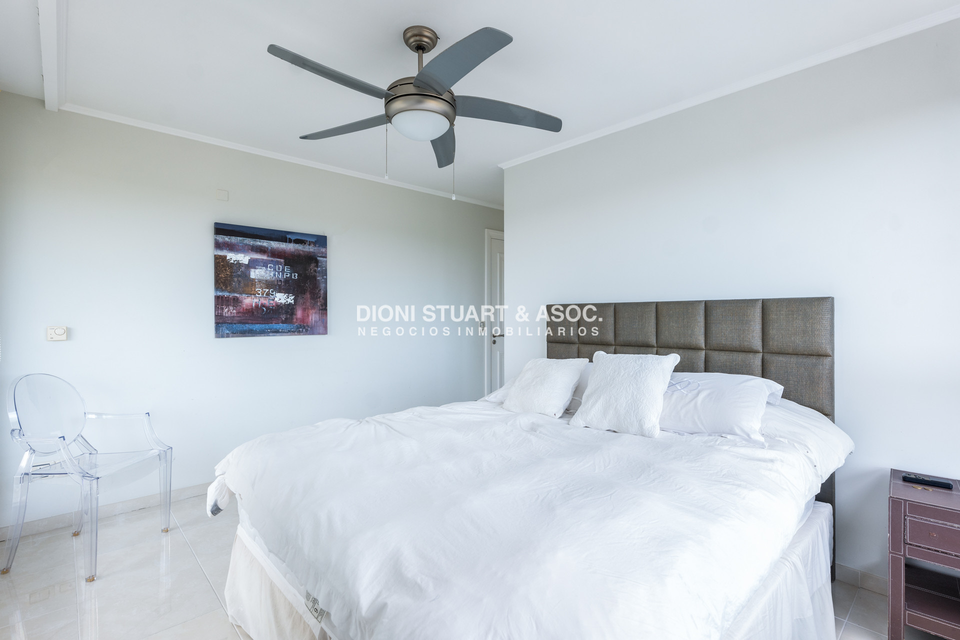 Apartamento ID.902 - DEPARTAMENTO EN VENTA EN LE JARDIN - ESQUINERO - 3 DORMITORIOS EN SUITE