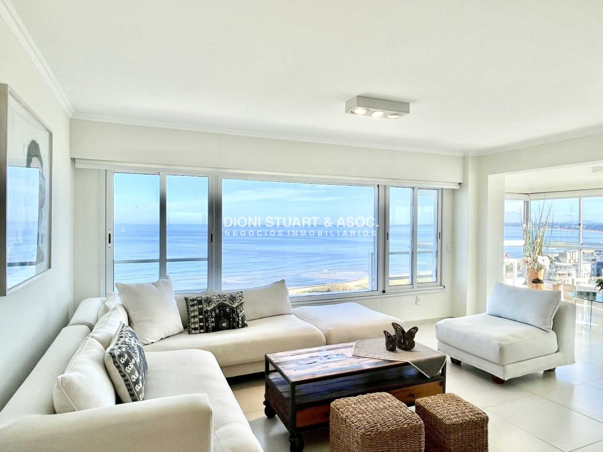 Apartamento ID.35 - Torre Washington En Venta - Complejo Lincoln Center - Totalmente Reciclado - 3 Dormitorios - Punta del Este