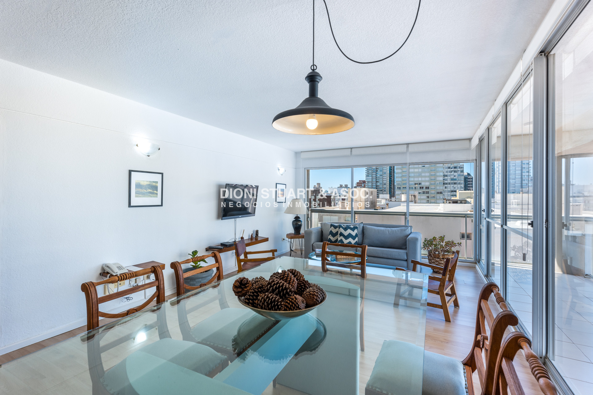 Apartamento ID.753 - Torre Plaza - 2 Dormitorios Reciclado - Peninsula