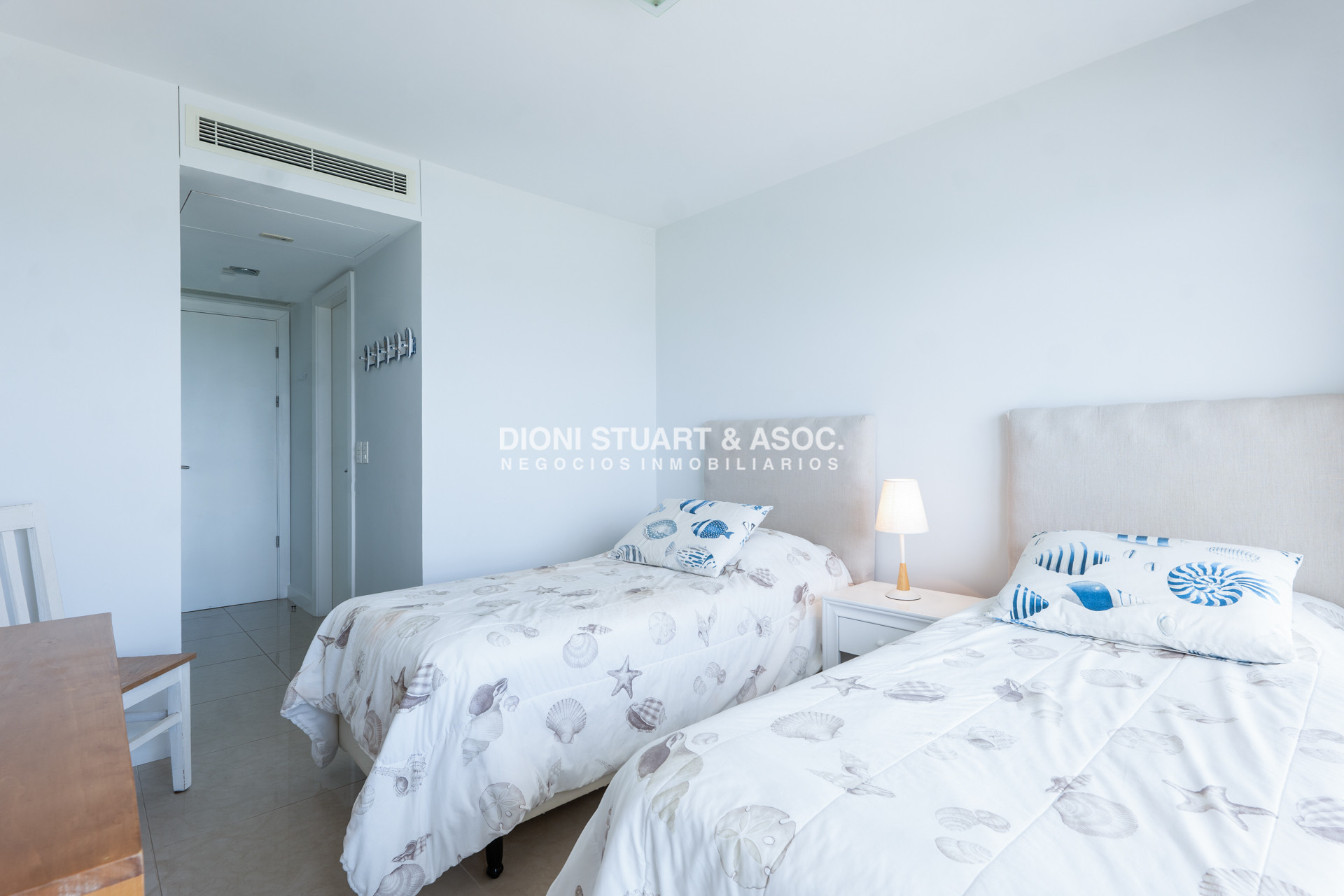 Apartamento ID.1082 - ALQUILER TEMPORADA - ANUAL O INVERNAL - APARTAMENTO EN TORRE AQUARELA - 3 DORMITORIOS EN SUITE - PLAYA MANSA