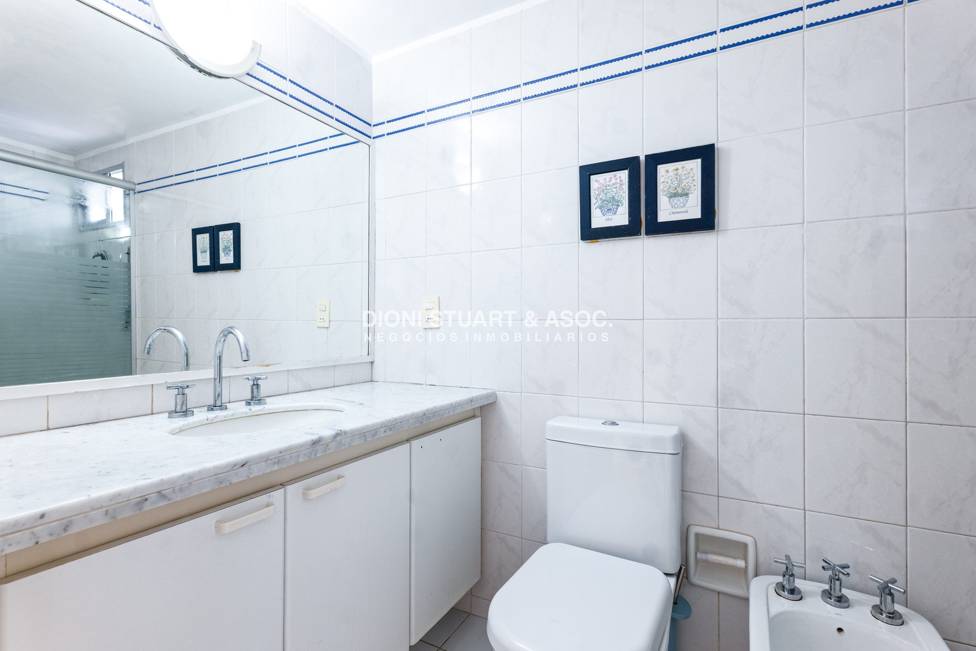Apartamento ID.953 - APARTAMENTO EN VENTA FRENTE AL MAR 2 DORMITORIOS + DEPENDENCIA - COMPLEJO LINCOLN CENTER - PLAYA MANSA
