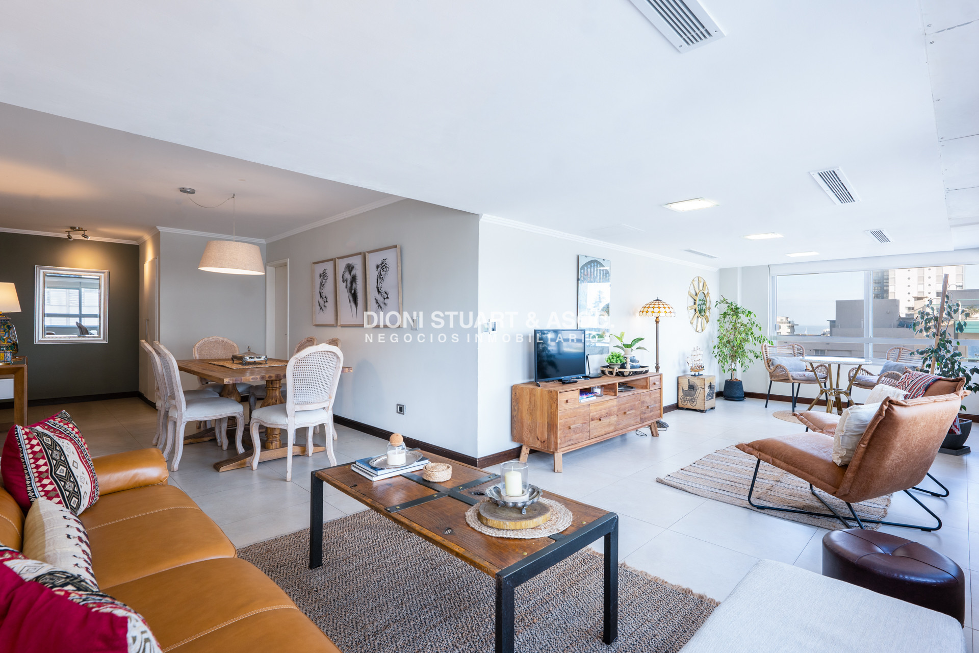 Apartamento ID.962 - APARTAMENTO EN VENTA 2 DORMITORIOS RECICLADO EN EDIFICIO VAN GOOGH - PENINSULA PUNTA DEL ESTE