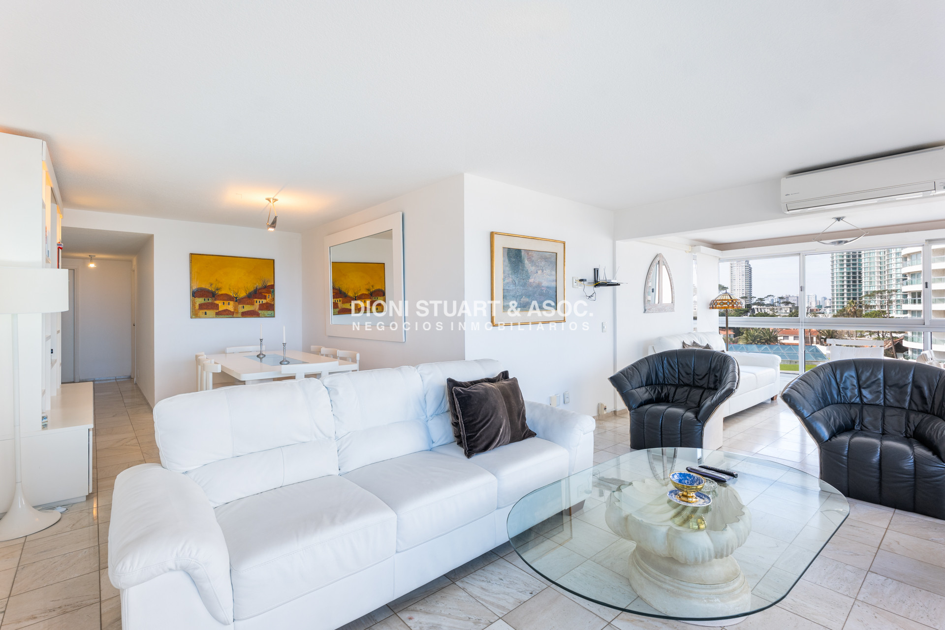 Apartamento ID.741 - DEPARTAMENTO EN PLAYA MANSA - 3 DORMITORIOS Y DEPENDENCIA - RECICLADO - TORRE JEFFERSON - COMPLEJO LINCOLN CENTER