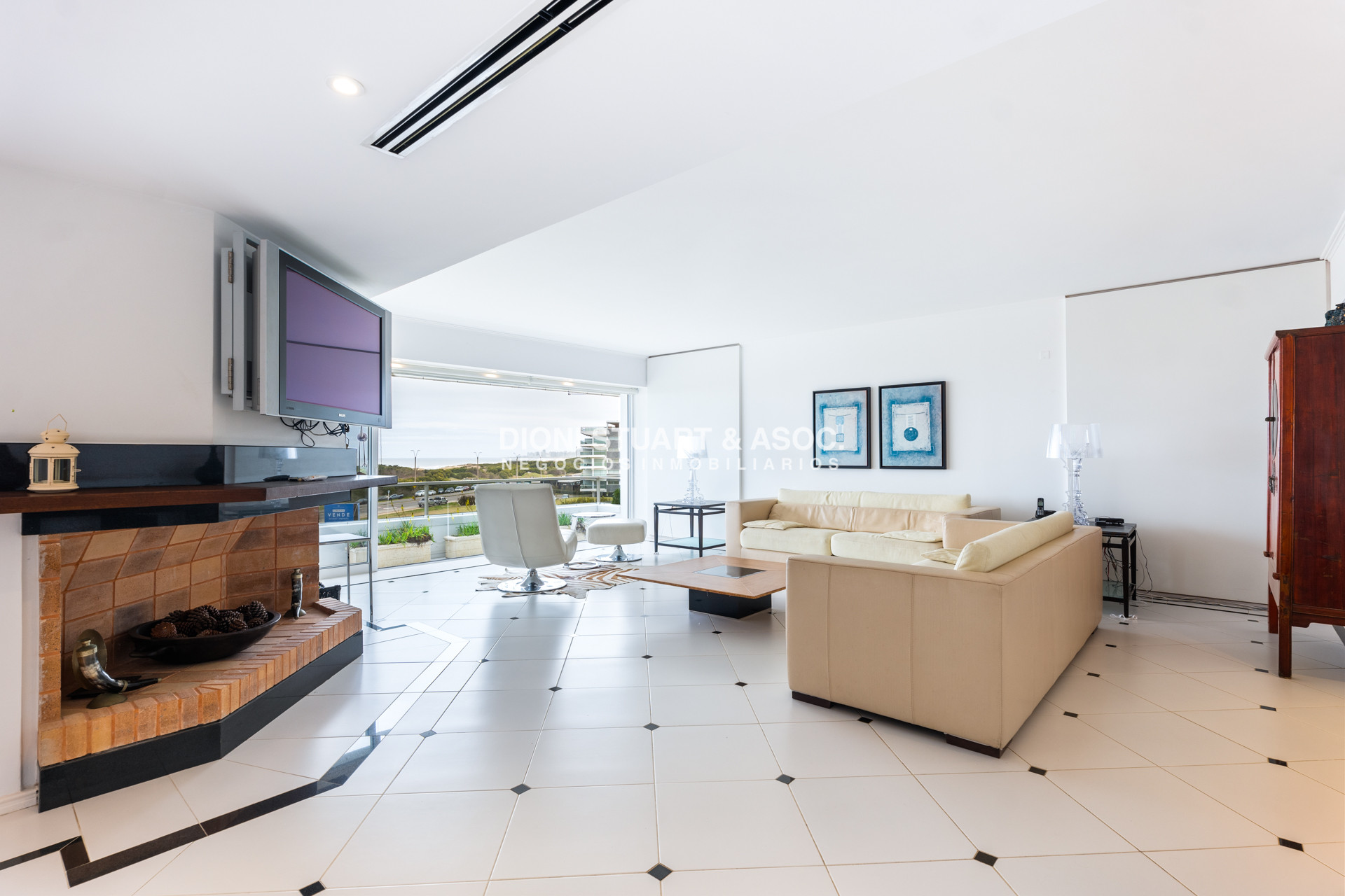 Apartamento ID.760 - DEPARTAMENTO EN VENTA EN PLAYA BRAVA PRIMER LINEA 4 DORMITORIOS EN SUITE - EDIF. AGUAS AZULES