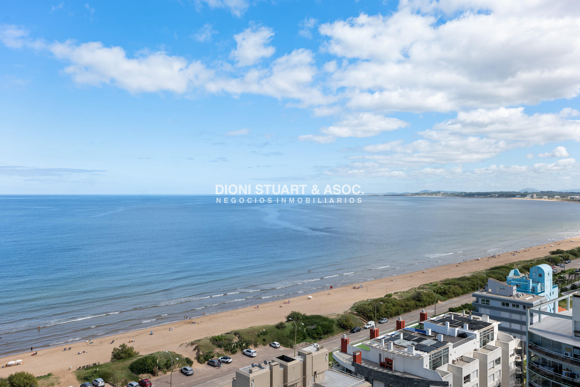 Apartamento ID.645 - Goleta -  Piso Alto Central - 3 Dorms