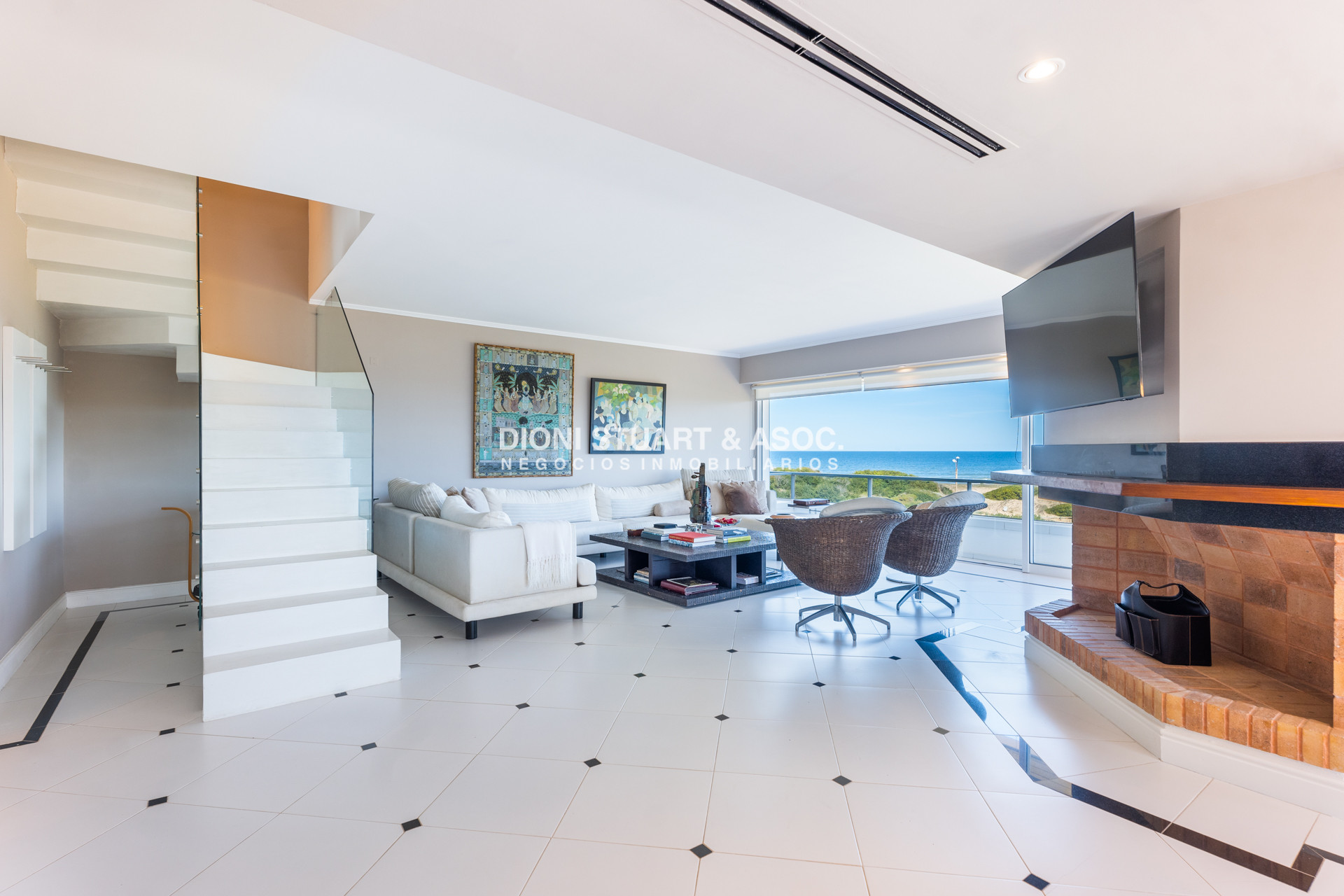 Apartamento ID.757 - PENT HOUSE EN VENTA PRIMERA LINEA BRAVA - EDIF. AGUAS AZULES - 5 DORM EN SUITE